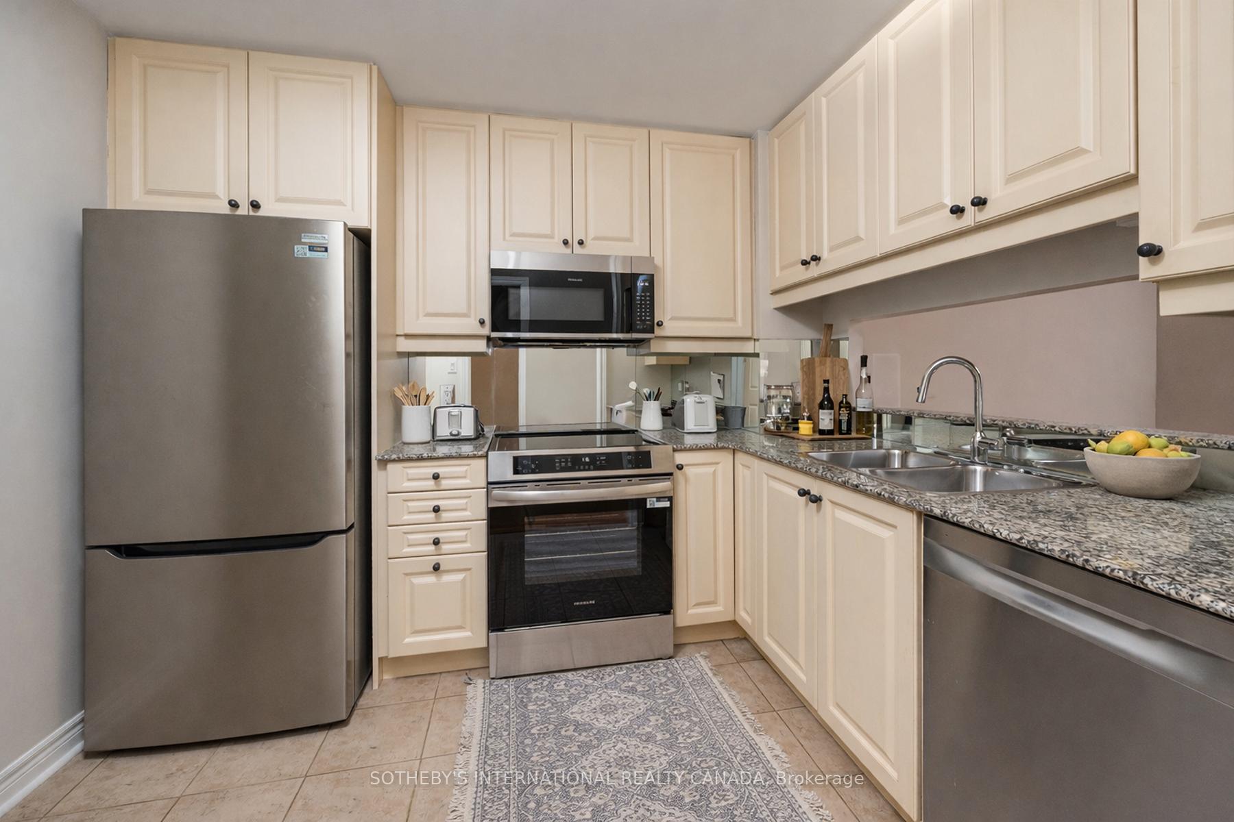 3085 Bloor Street W 108, Toronto Unit: 108
