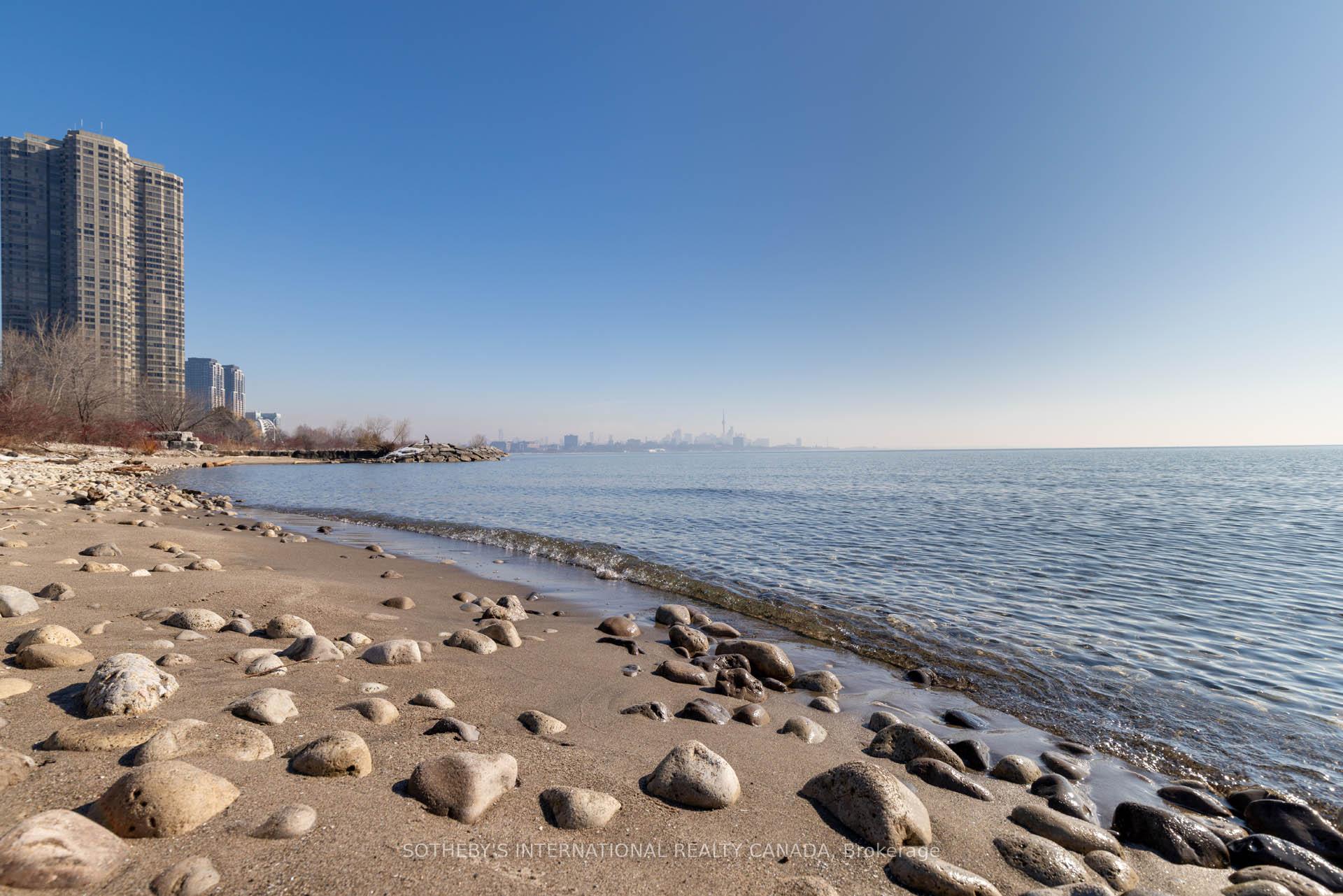 5 Marine Parade Drive 1013, Toronto Unit: 1013