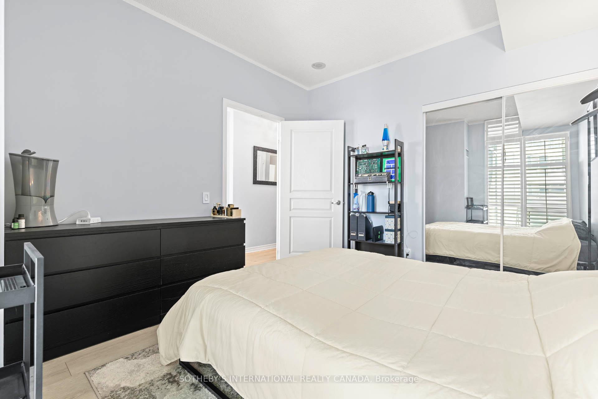5 Marine Parade Drive 1013, Toronto Unit: 1013