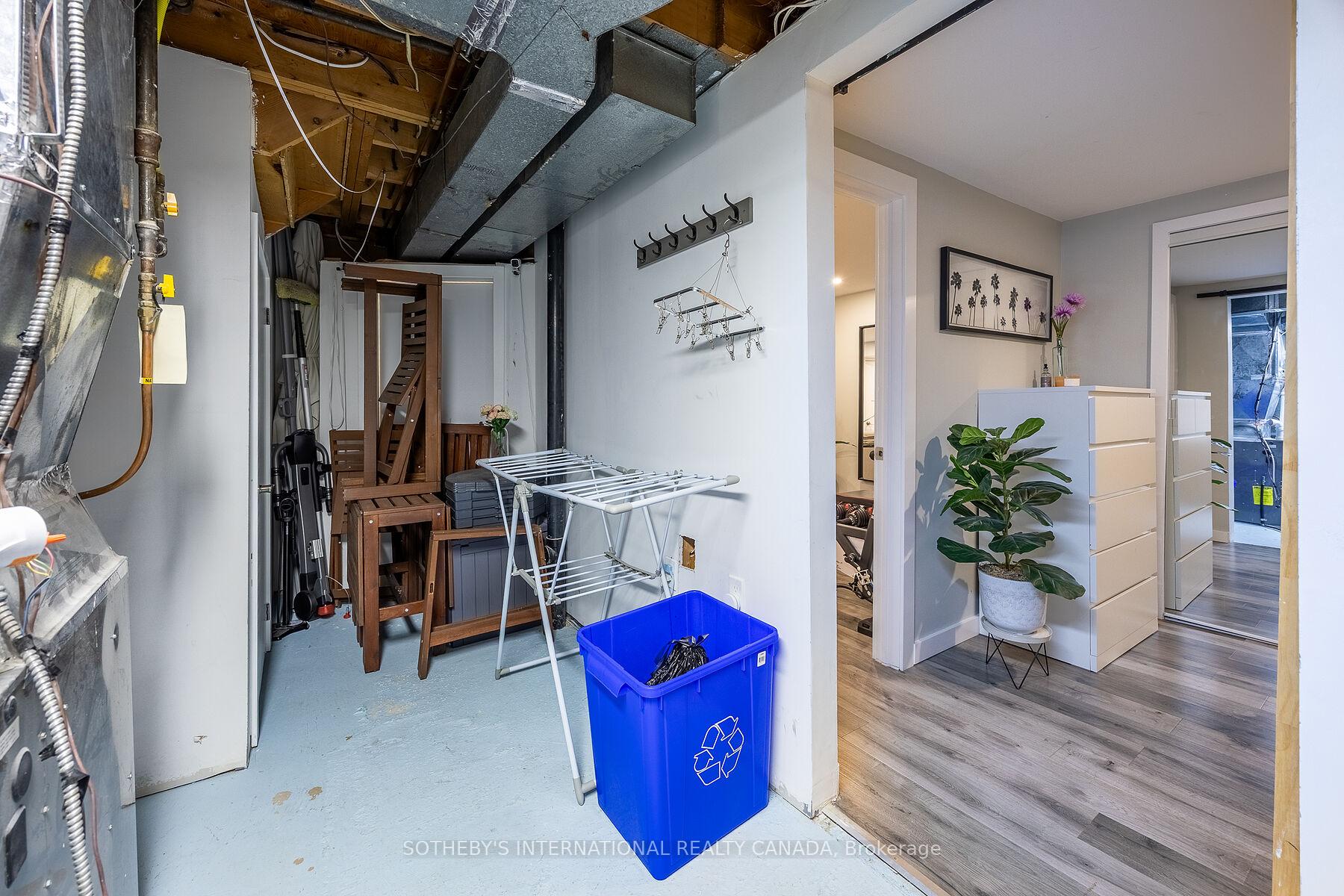 5475 Lakeshore Road 113