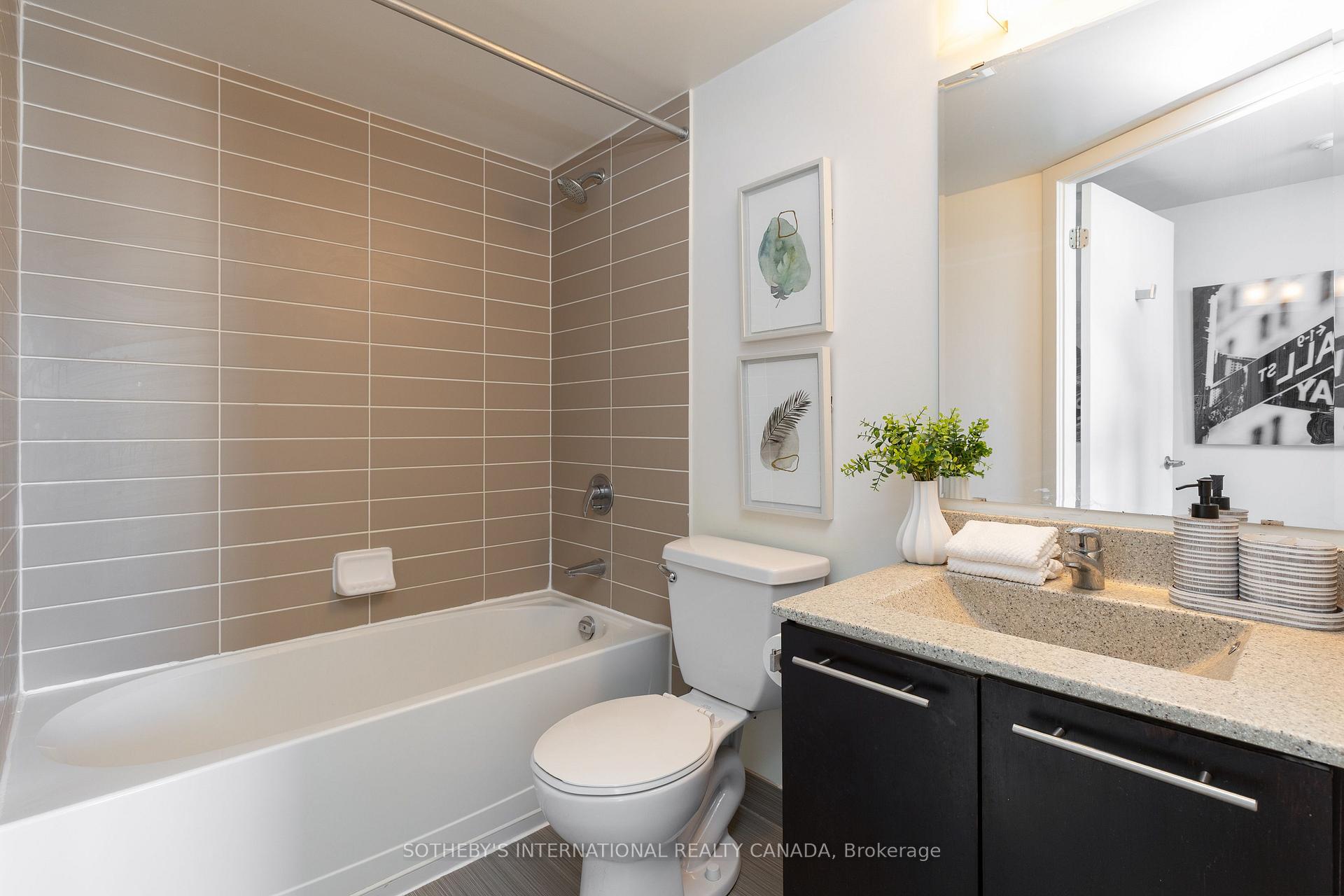38 Joe Shuster Way 1619, Toronto Unit: 1619