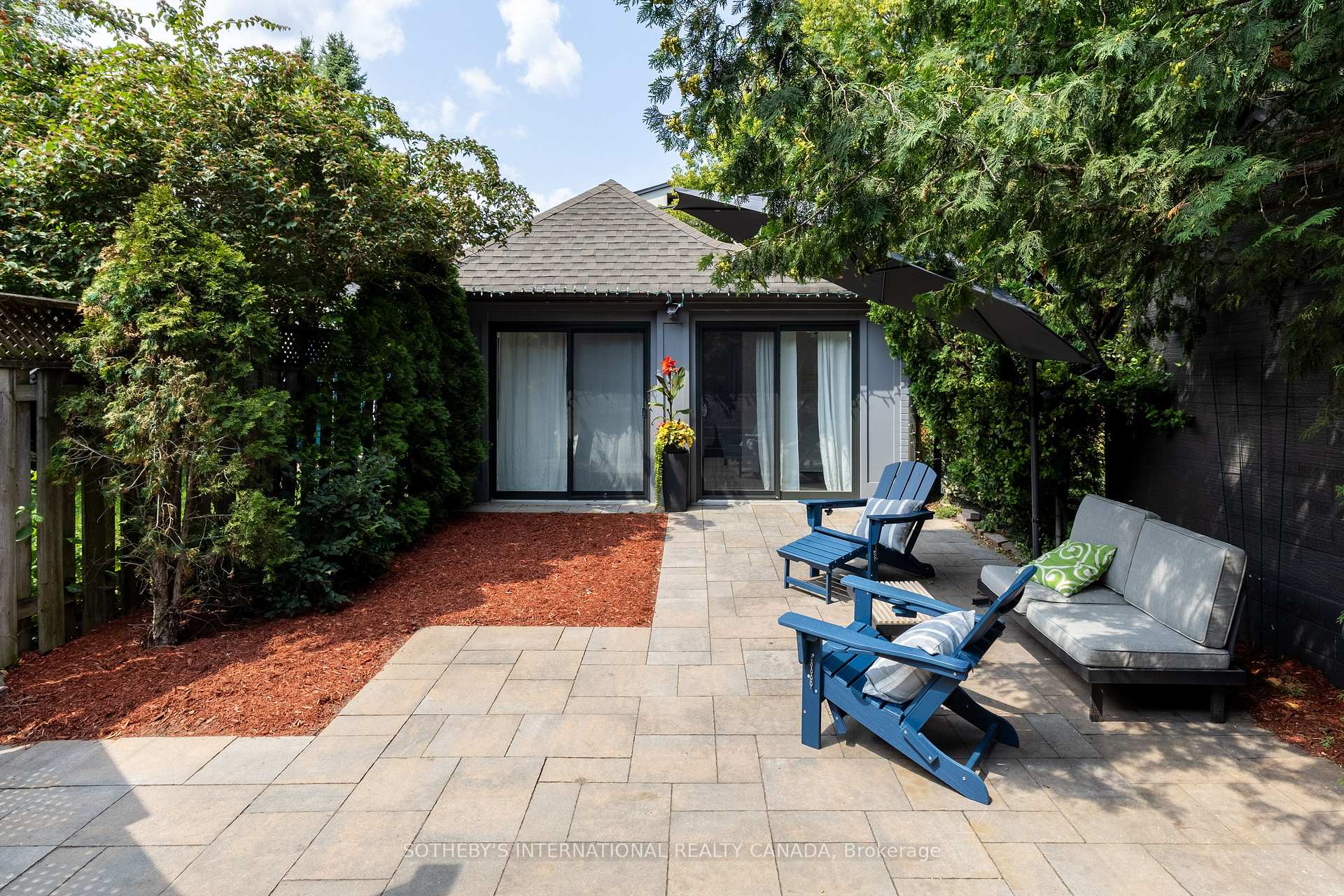 2 Rexford Road, Toronto