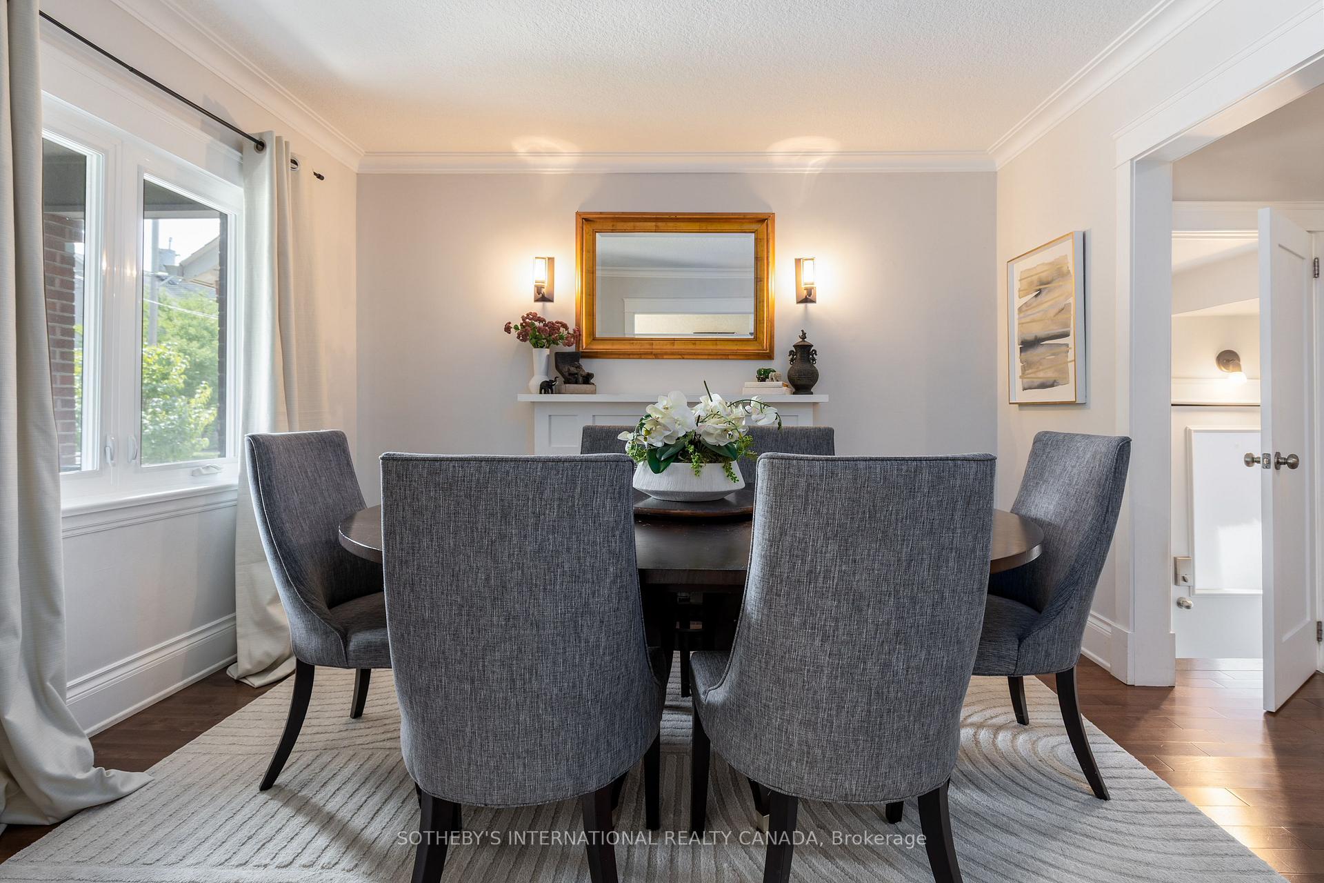 2 Rexford Road, Toronto