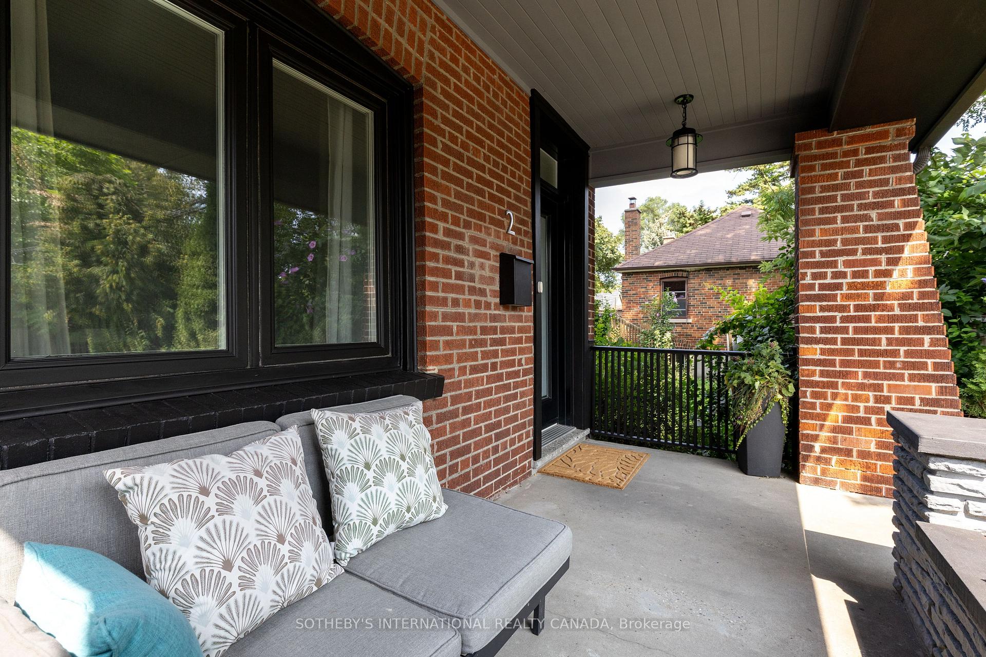 2 Rexford Road, Toronto