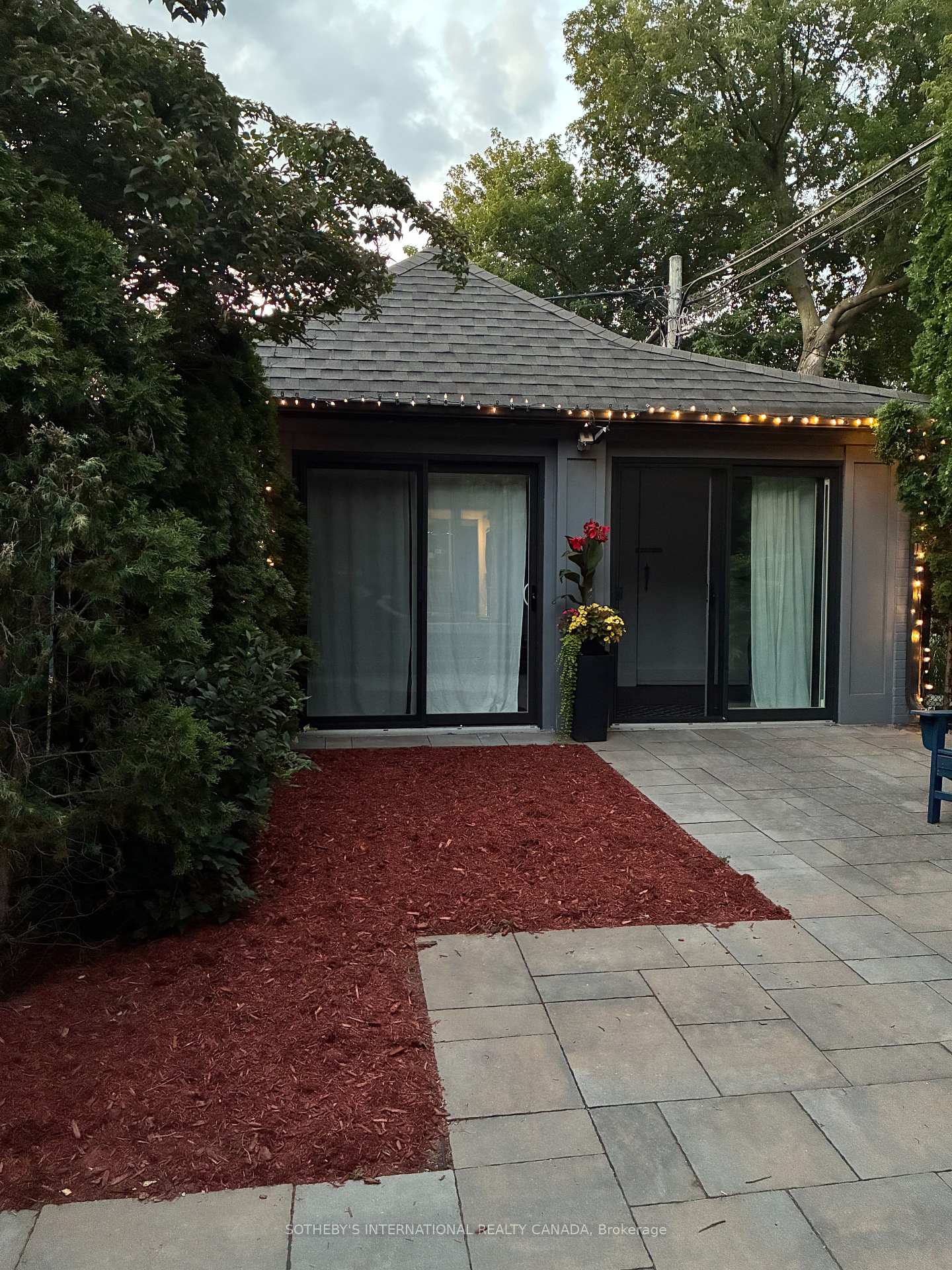 2 Rexford Road, Toronto