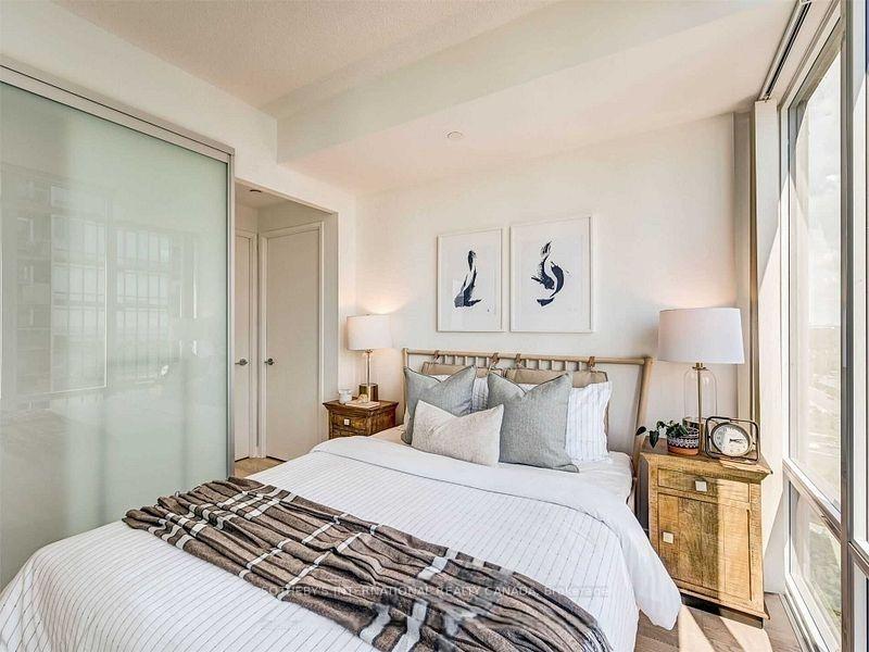 88 Park Lawn Road 2710, Toronto Unit: 2710