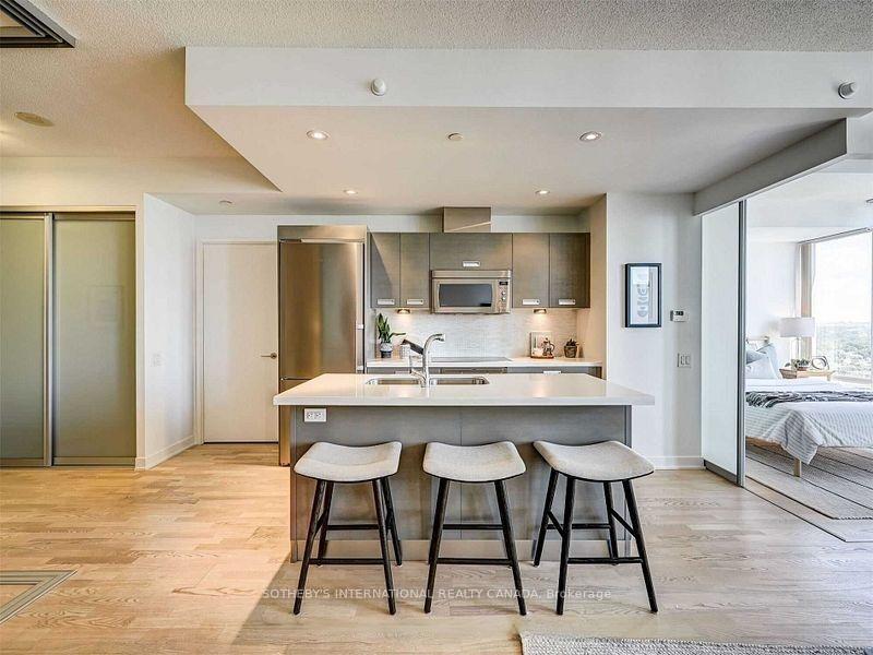 88 Park Lawn Road 2710, Toronto Unit: 2710