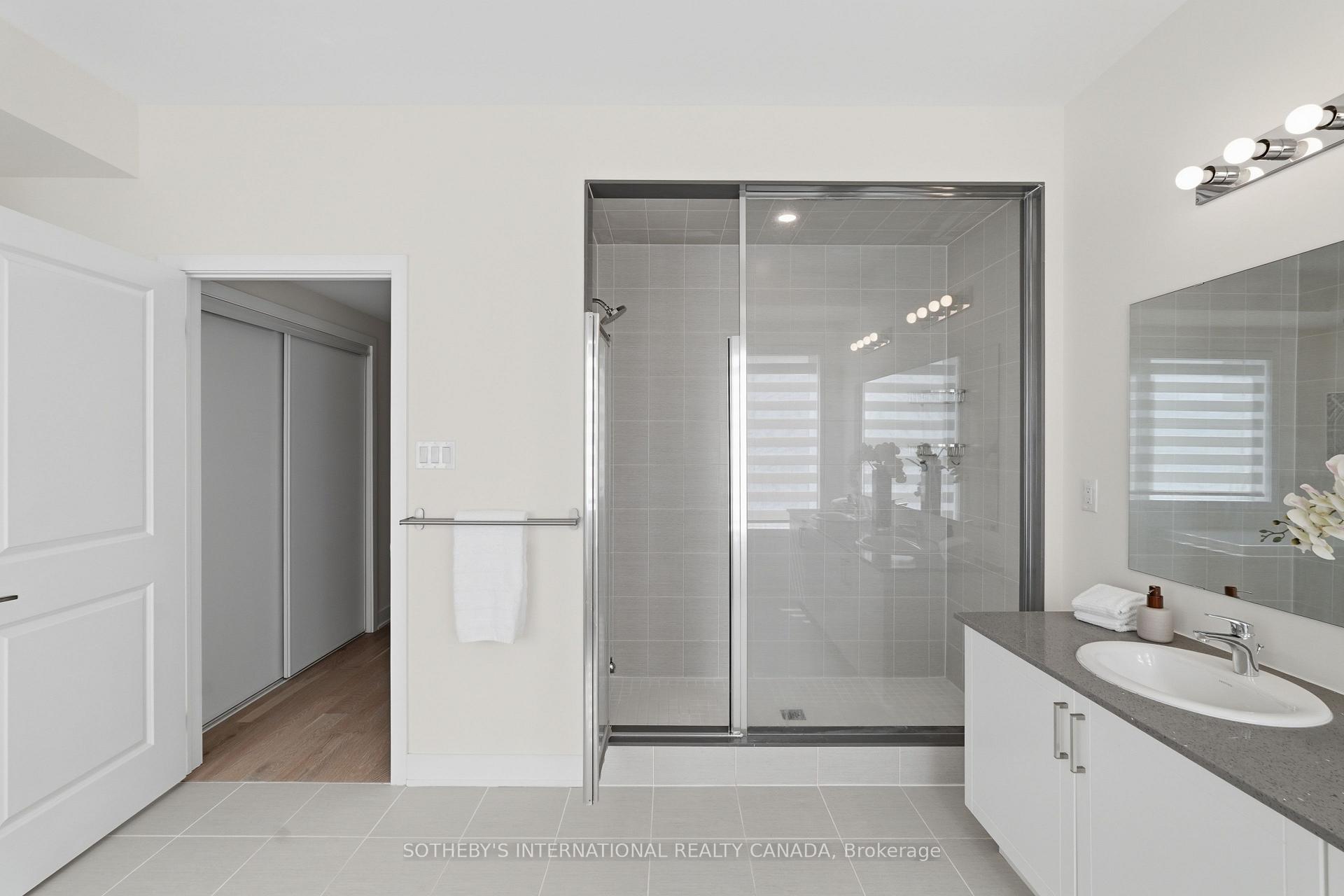 60 William Duncan Road, Toronto