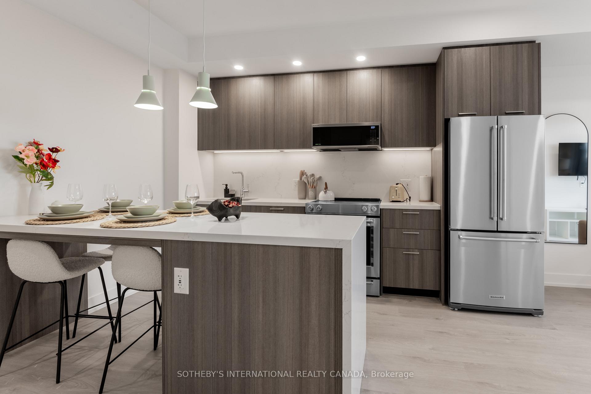29 York Garden Way 1706, Toronto Unit: 1706
