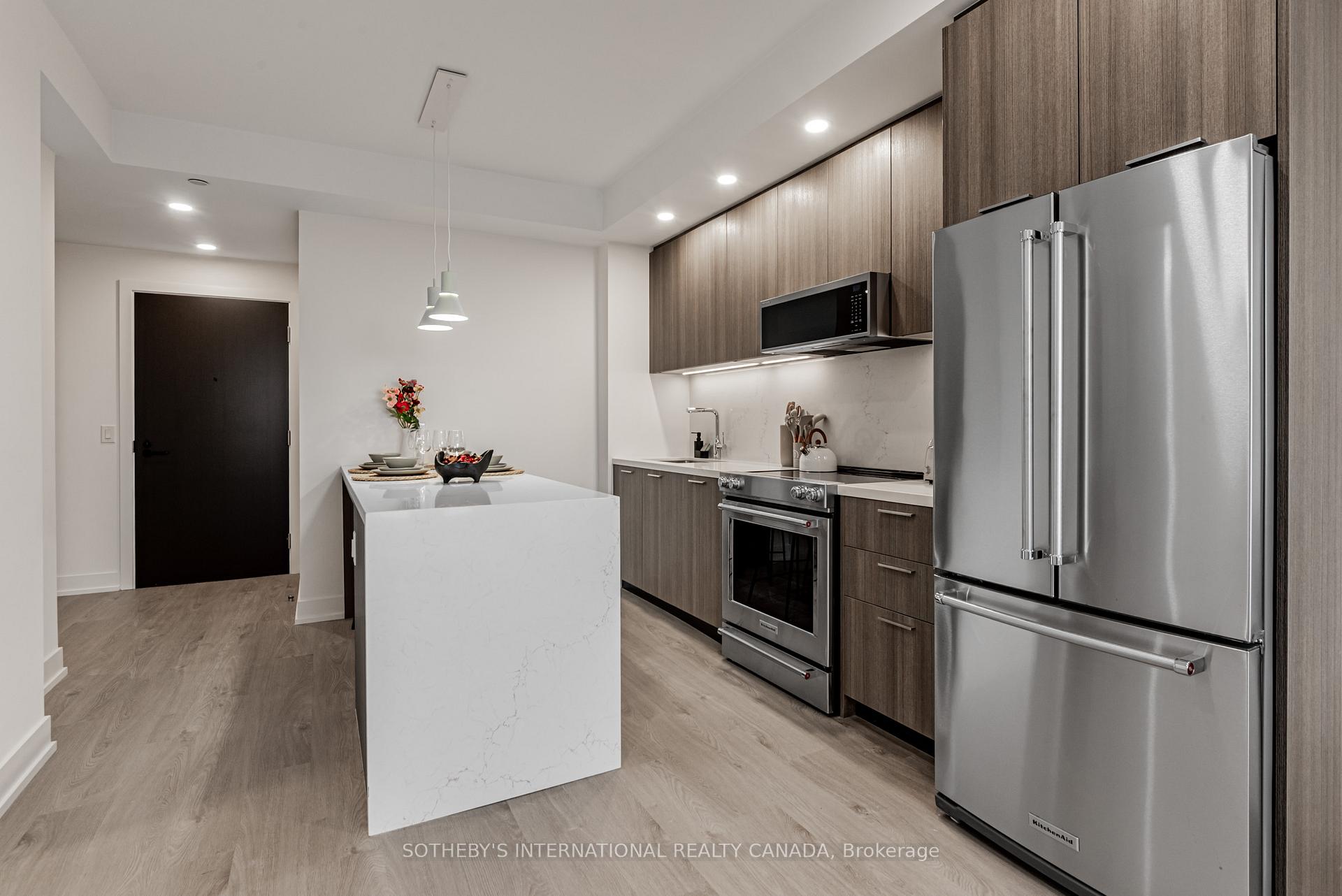 29 York Garden Way 1706, Toronto Unit: 1706