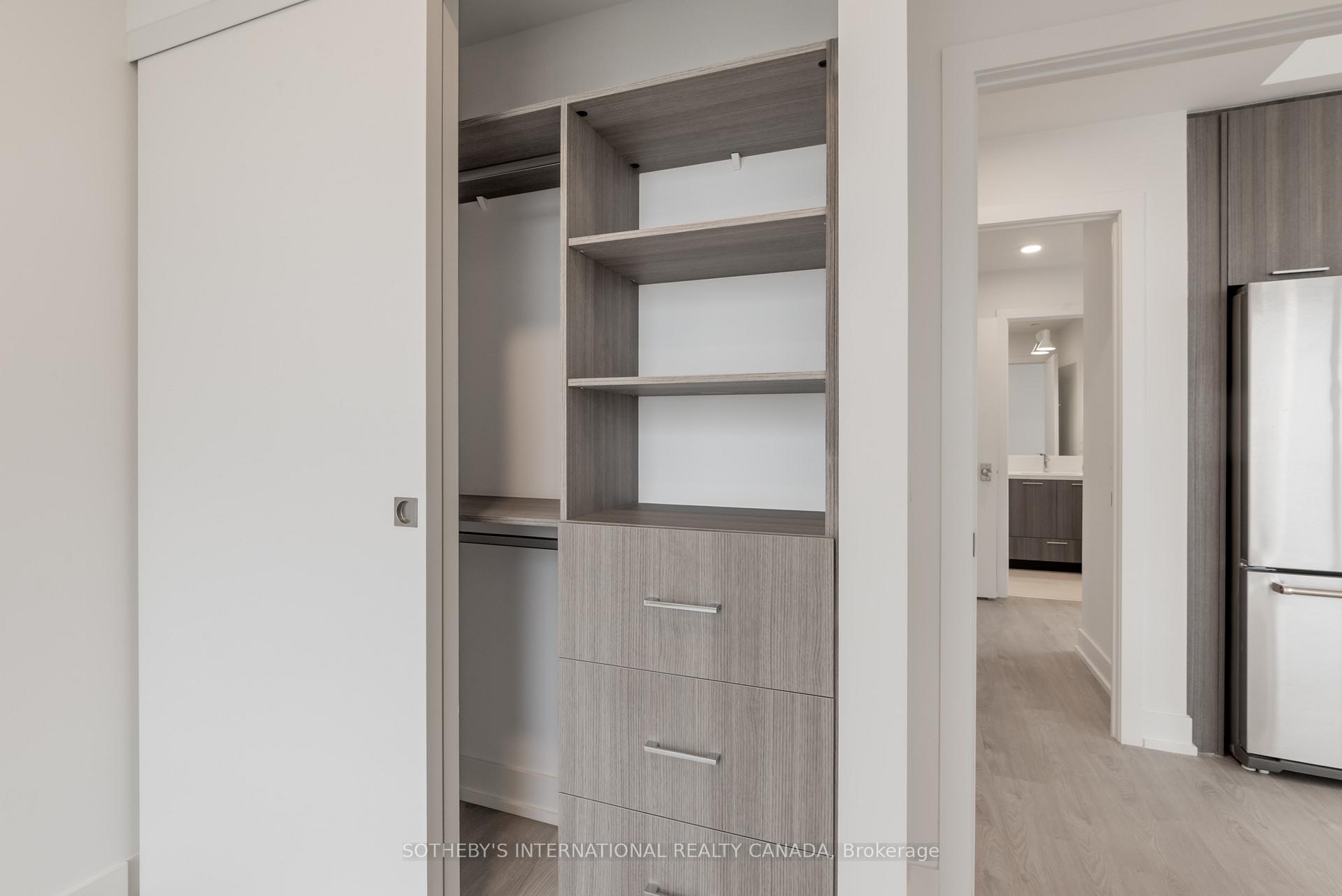 29 York Garden Way 2209, Toronto Unit: 2209