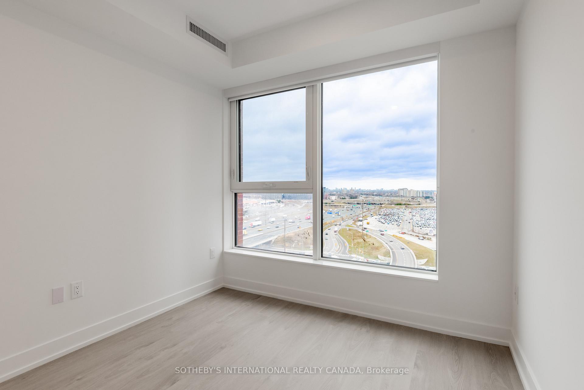 29 York Garden Way 2209, Toronto Unit: 2209
