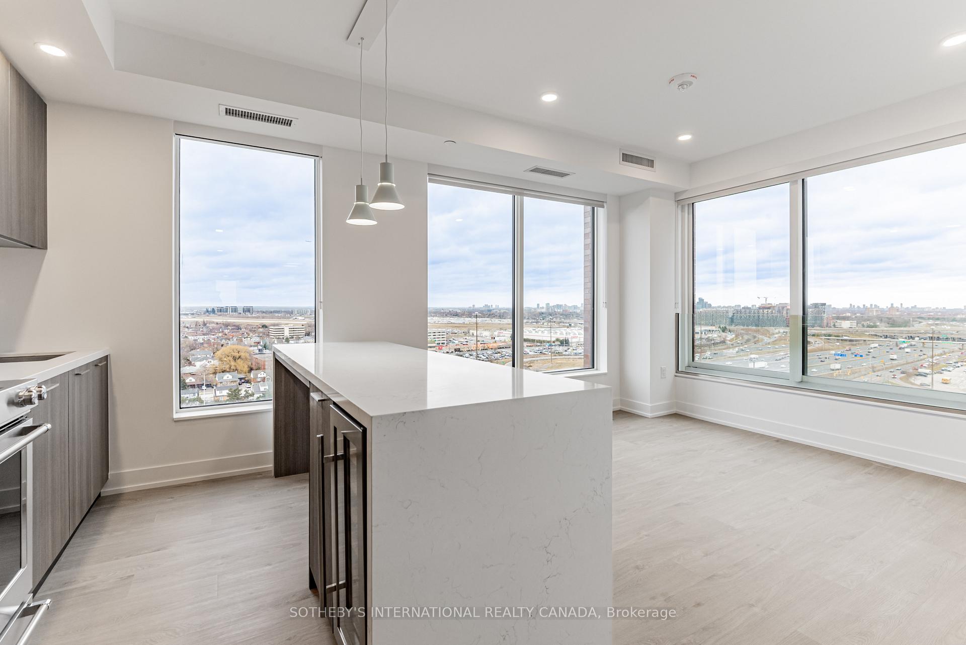 29 York Garden Way 2209, Toronto Unit: 2209