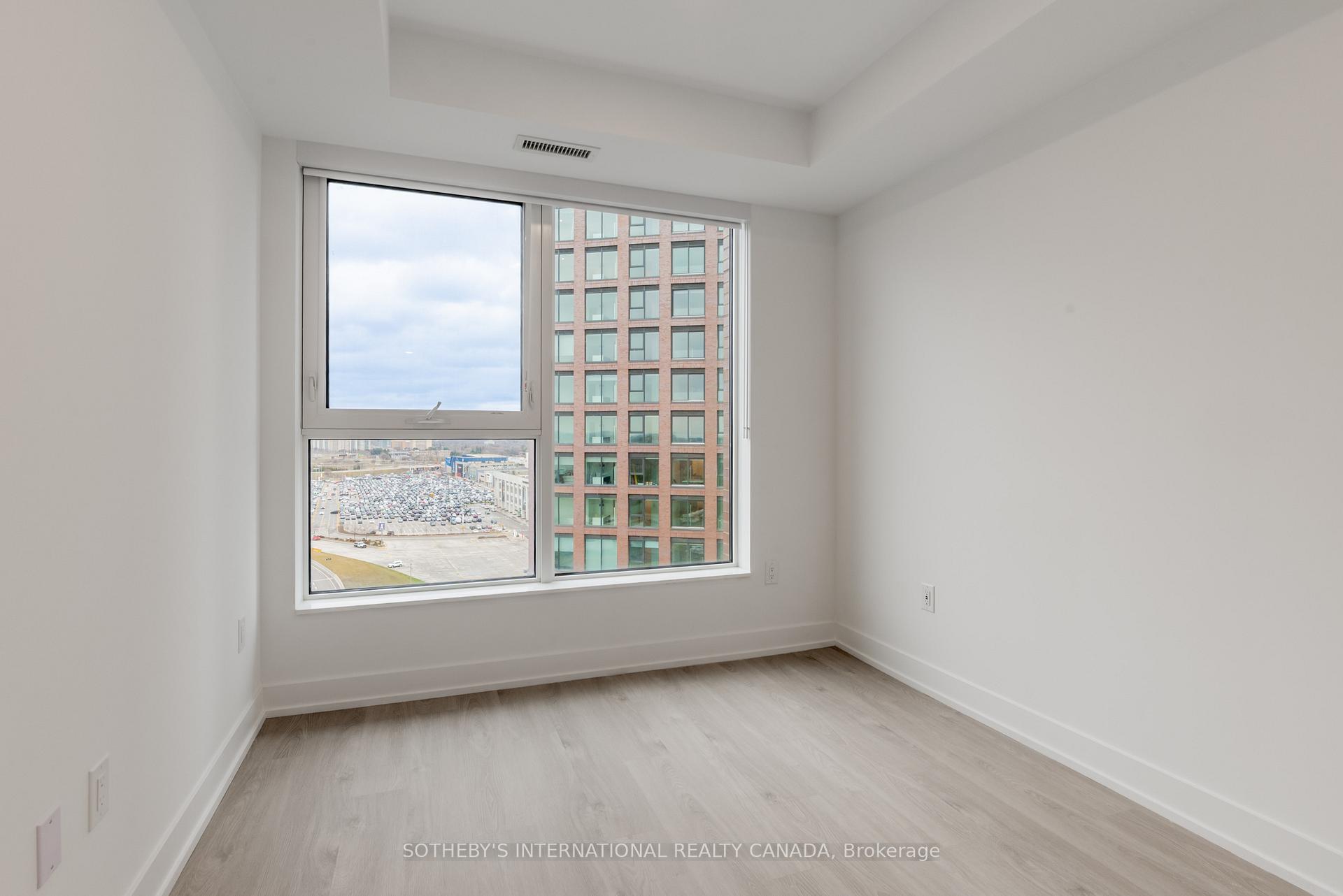 29 York Garden Way 2209, Toronto Unit: 2209