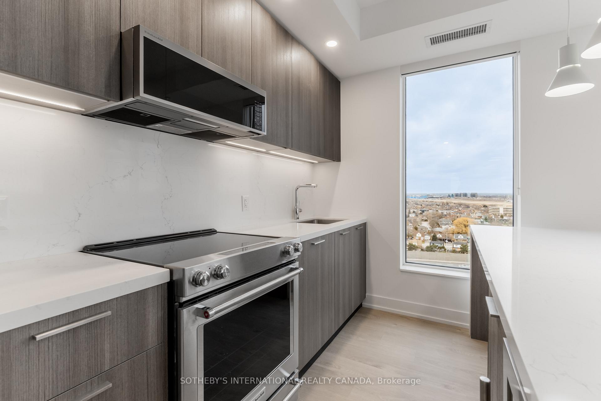 29 York Garden Way 2209, Toronto Unit: 2209