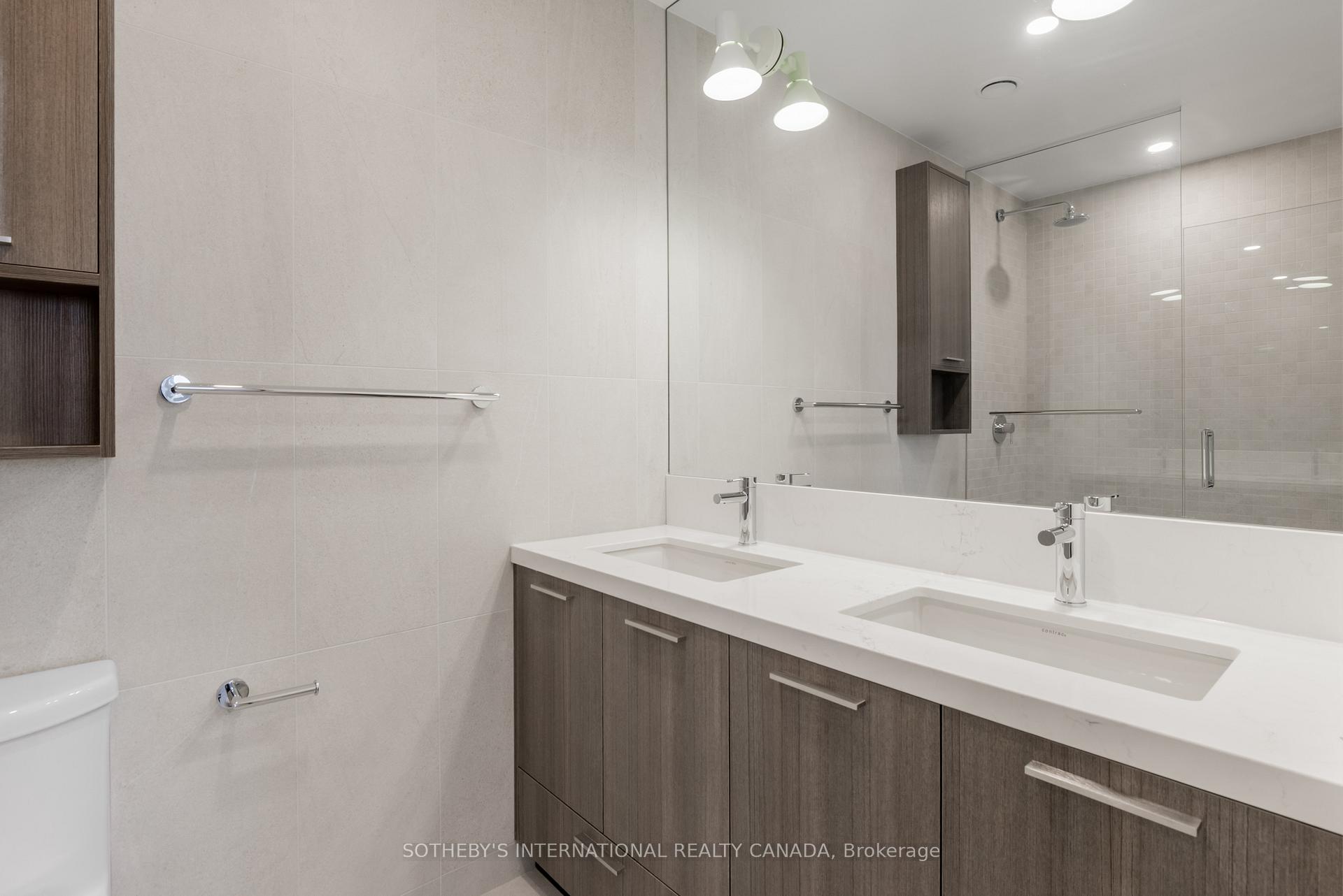 31 York Garden Way 1003, Toronto Unit: 1003