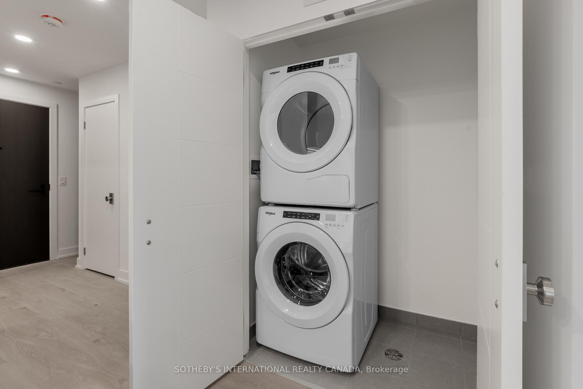 31 York Garden Way 1003, Toronto Unit: 1003