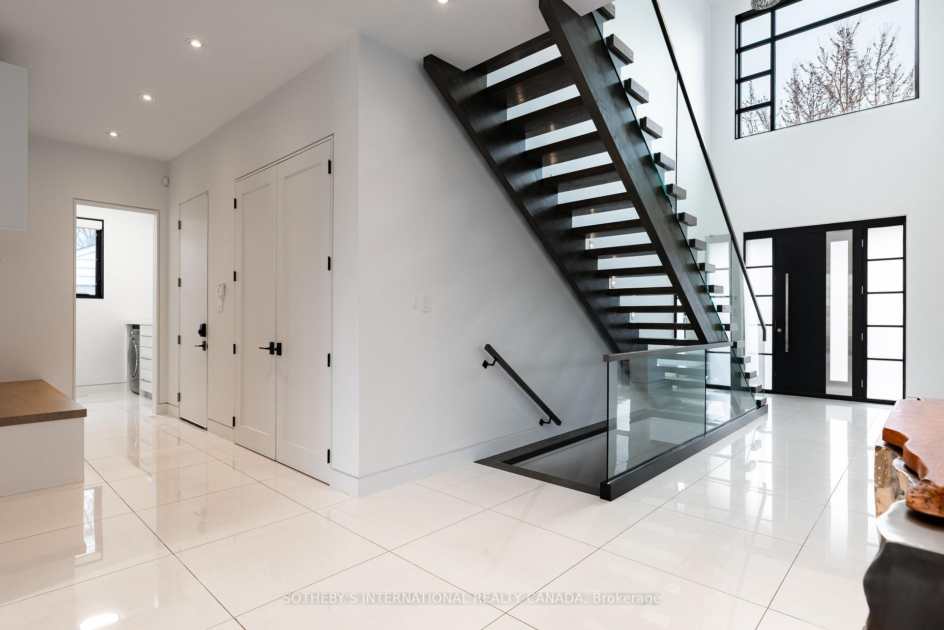1388 Acton Crescent