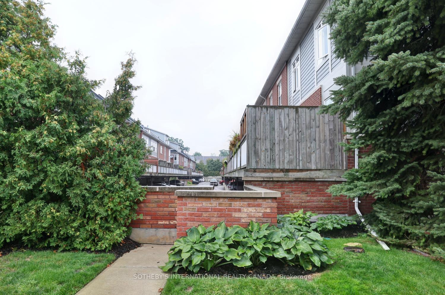 112 Waterside Drive