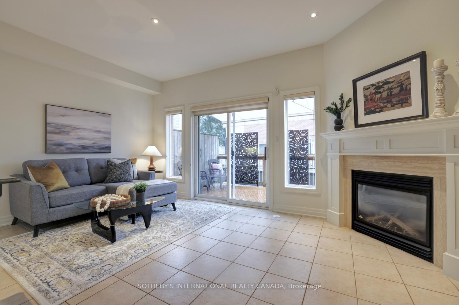 112 Waterside Drive
