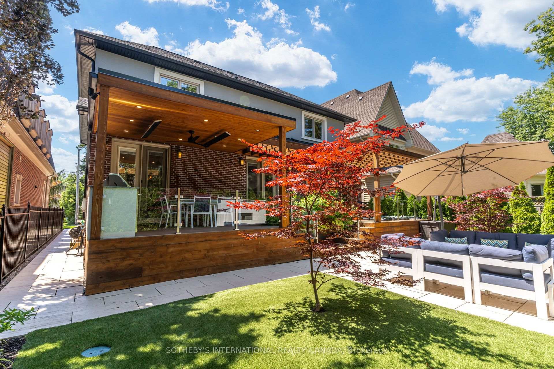 29 Oakwood Avenue