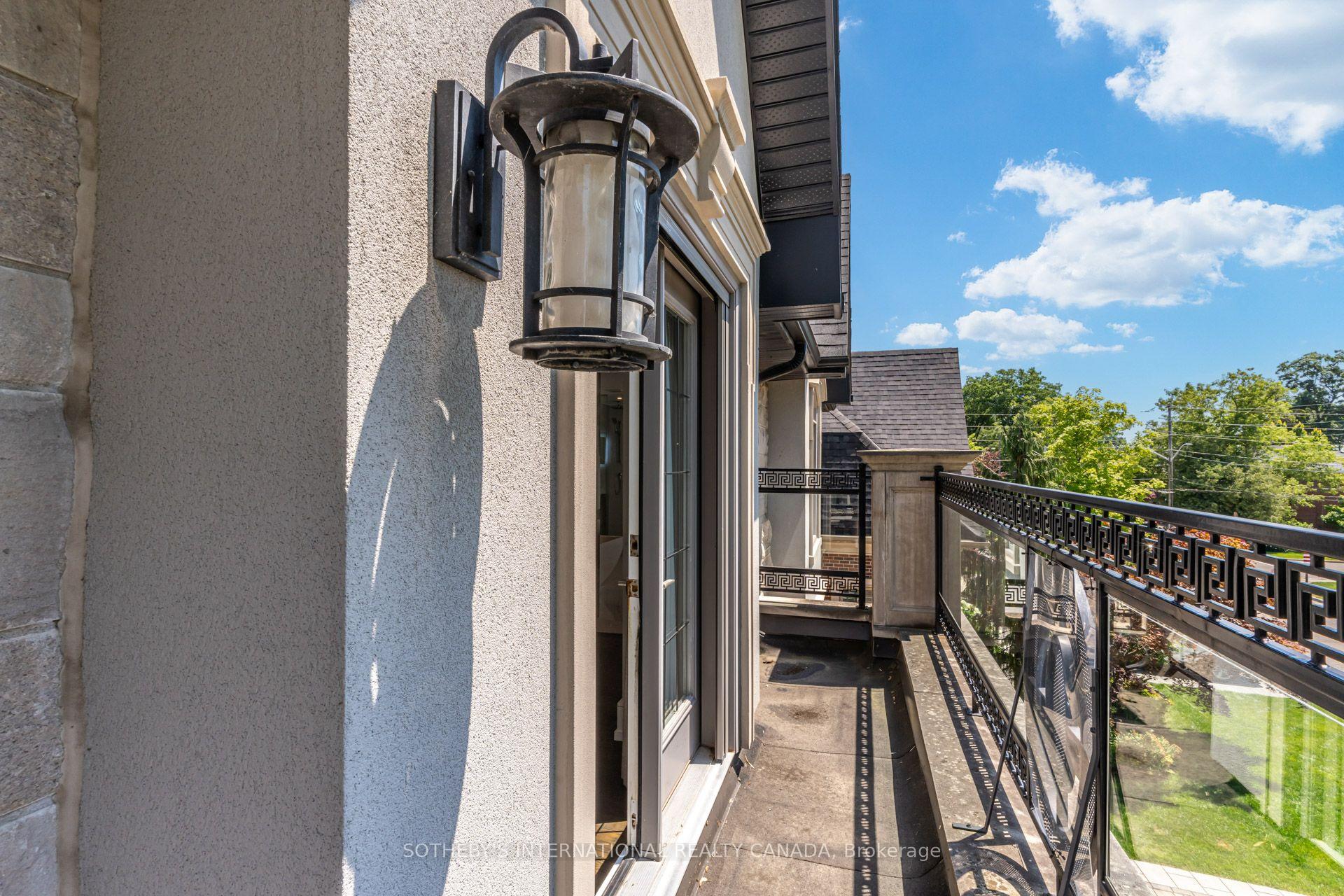 29 Oakwood Avenue