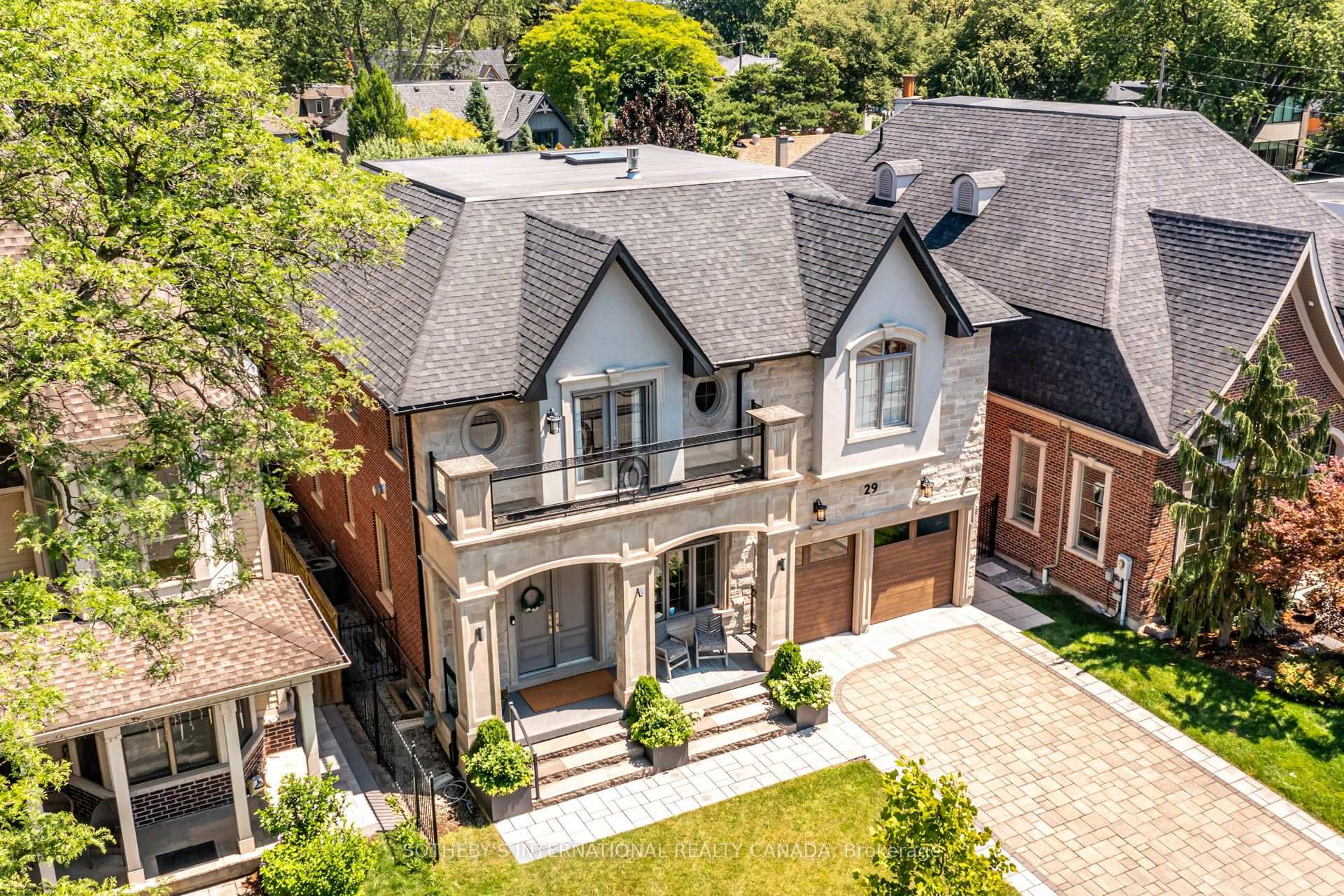 29 Oakwood Avenue
