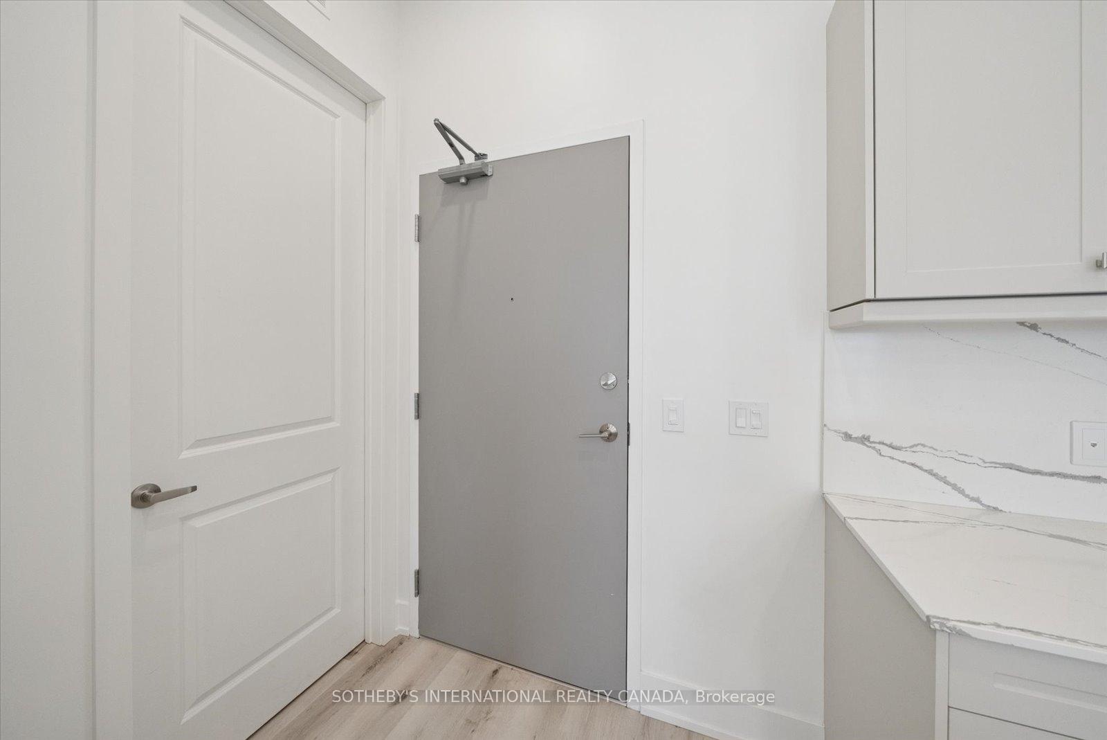 19A West Street N Penthouse 1