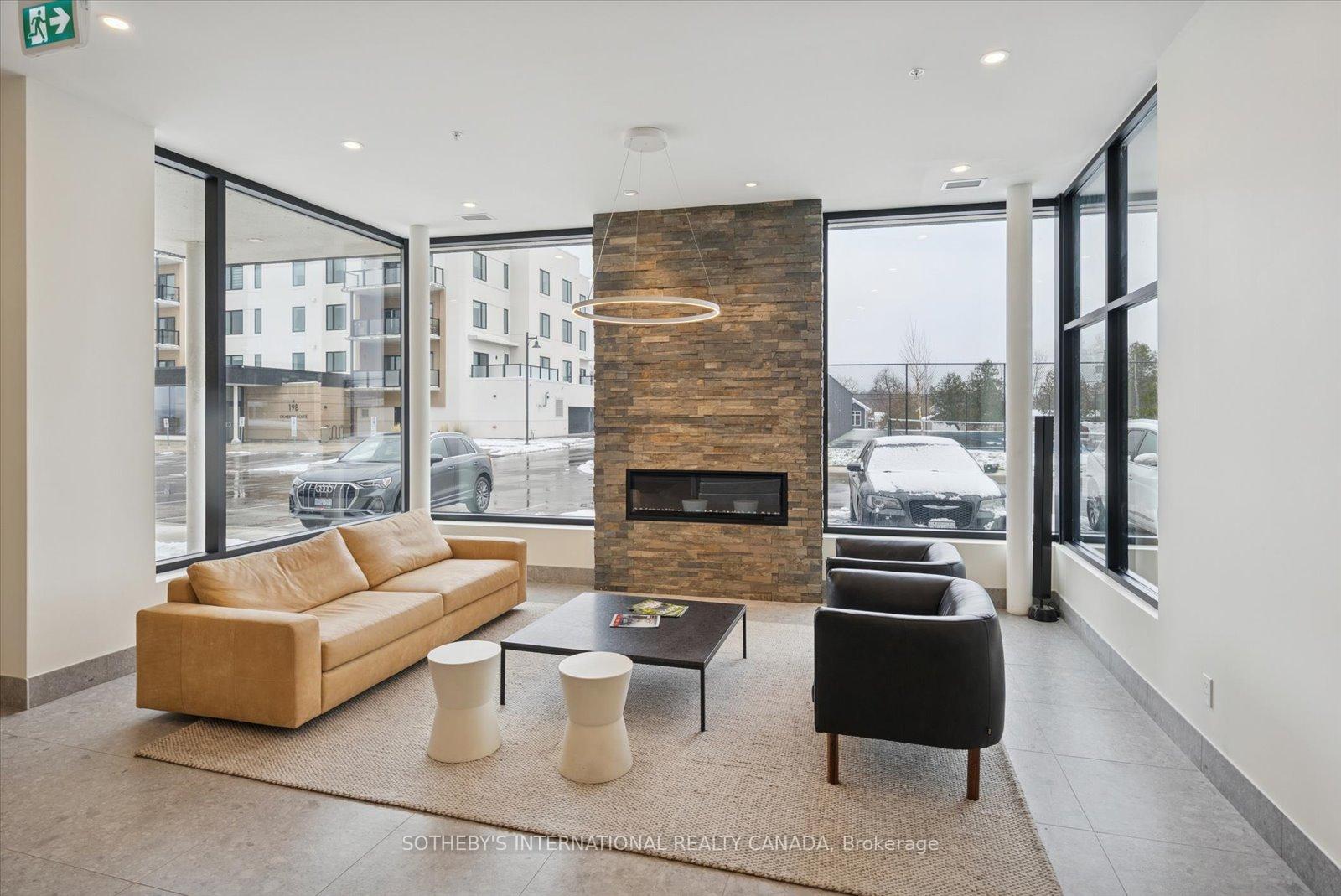 19A West Street N Penthouse 1