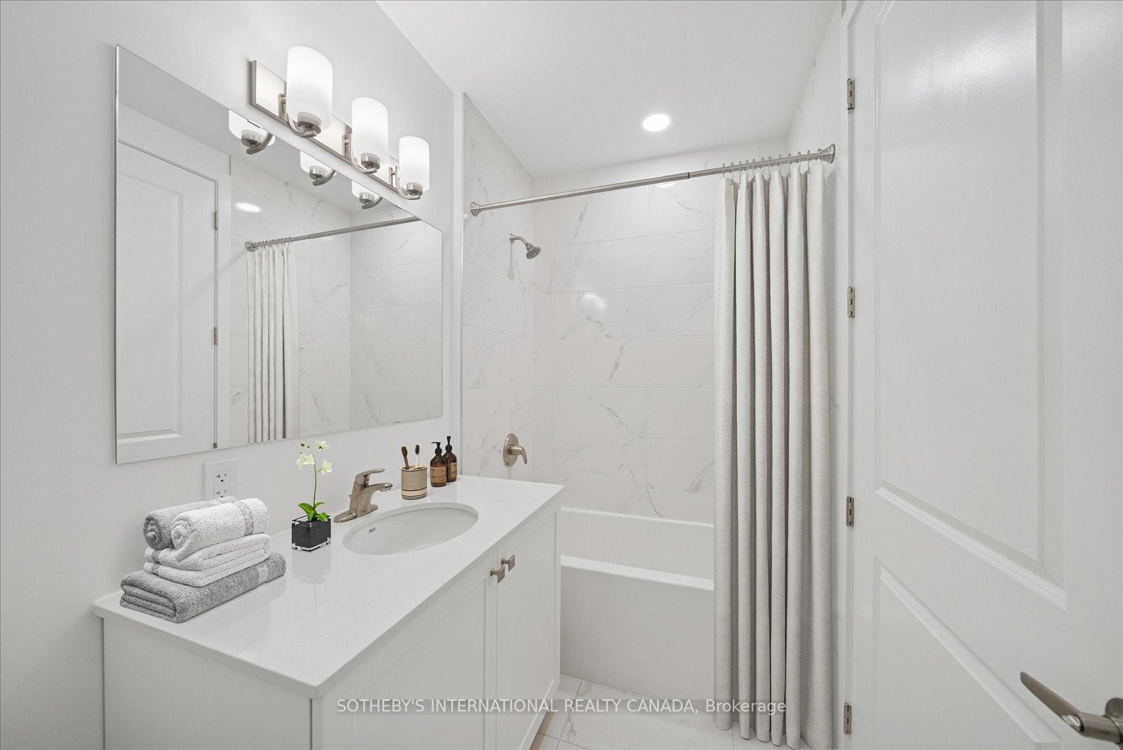 19A West Street N Penthouse 1