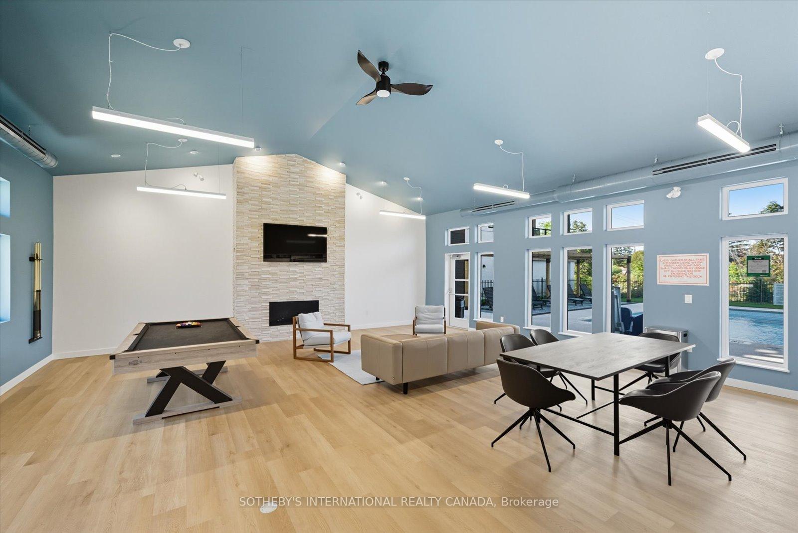 19A West Street N Penthouse 1