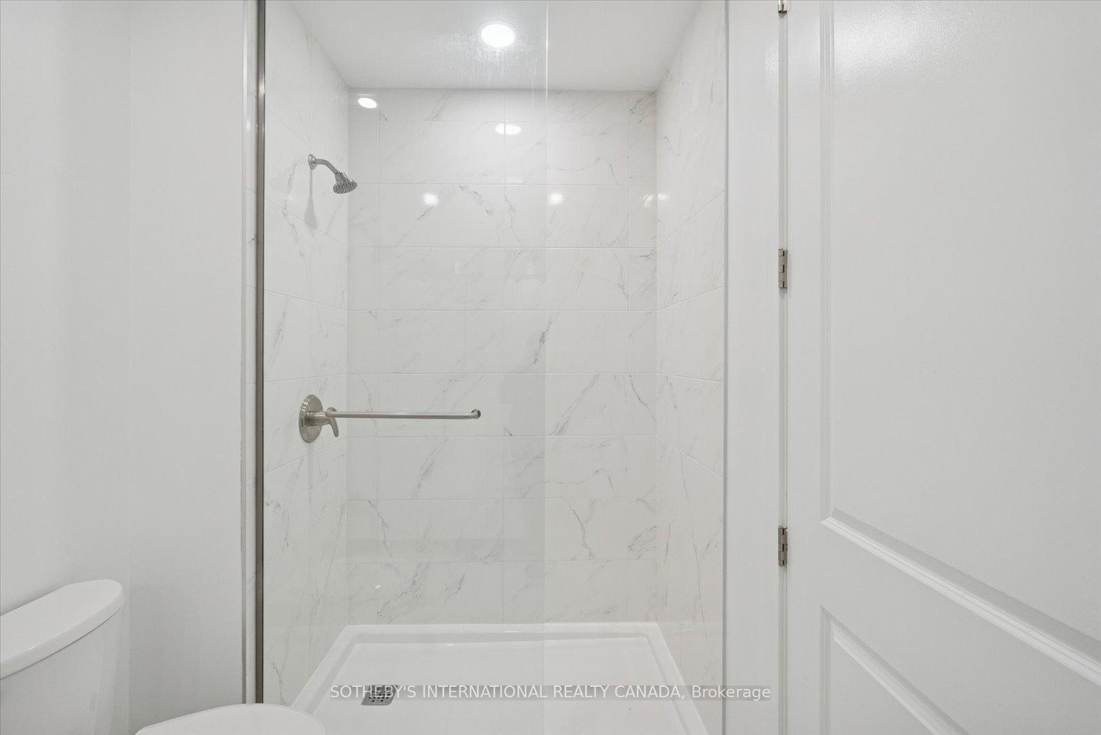 19A West Street N Penthouse 1