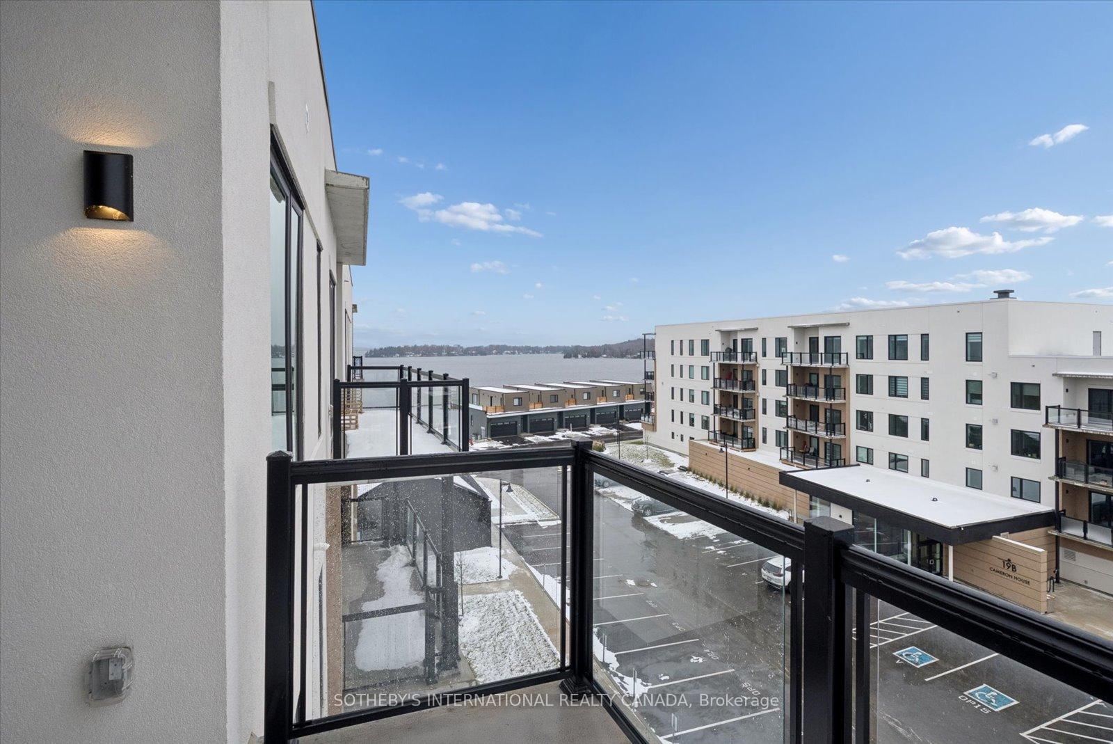 19A West Street N Penthouse 1