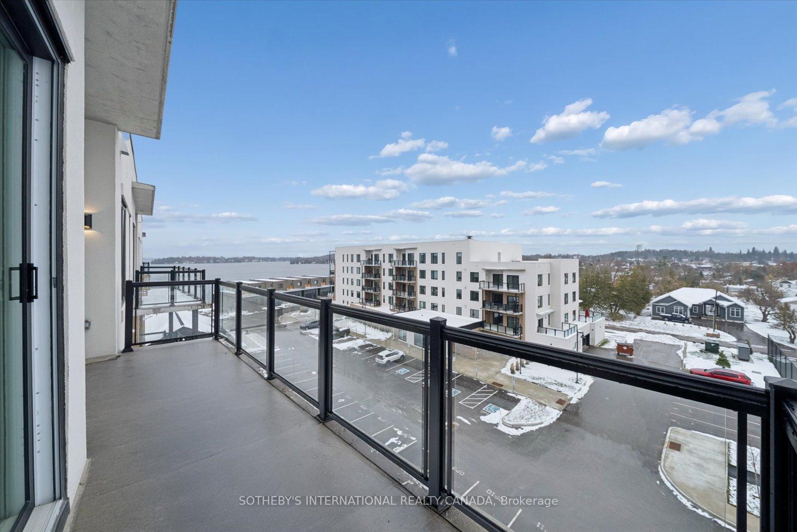 19A West Street N Penthouse 1