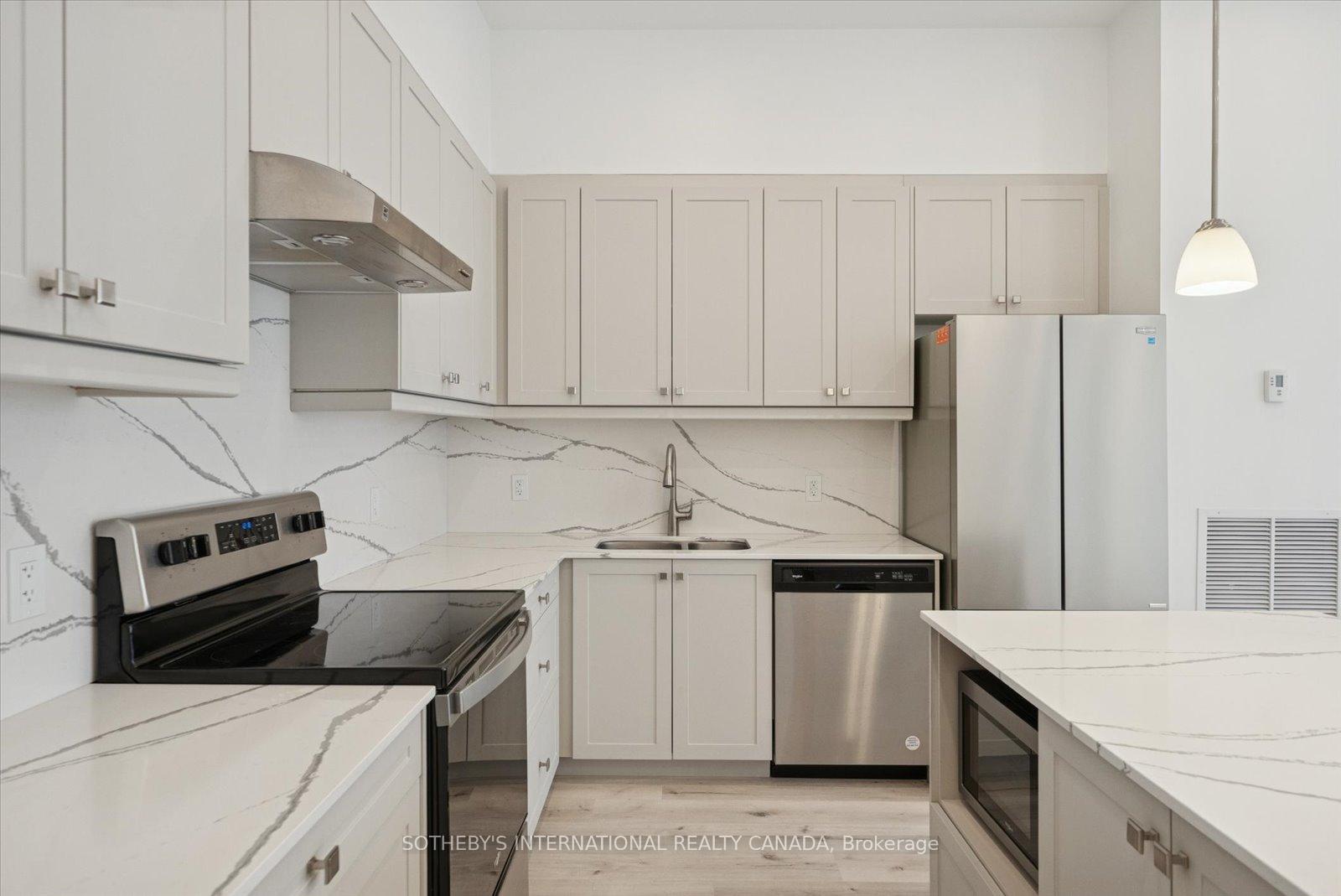 19A West Street N Penthouse 1