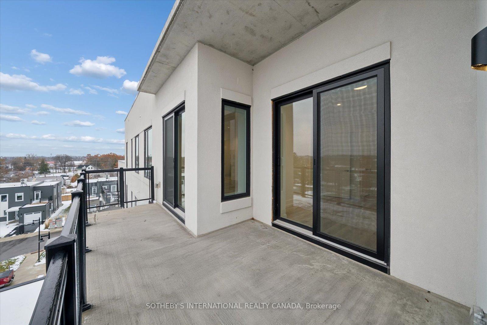 19A West Street N Penthouse 1