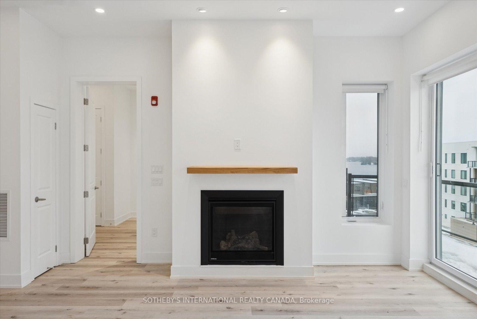 19A West Street N Penthouse 1