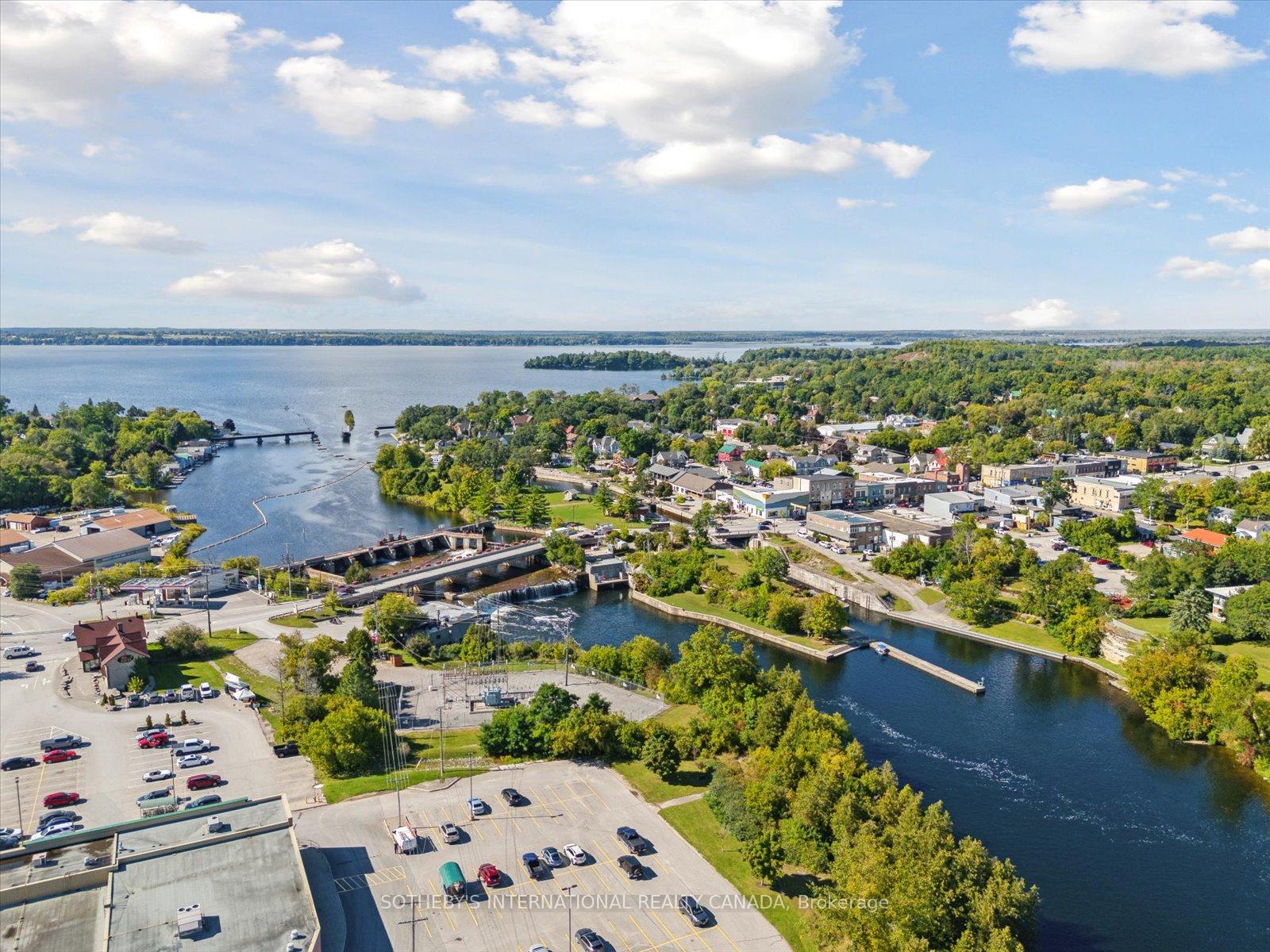 19A West Street N Penthouse 1