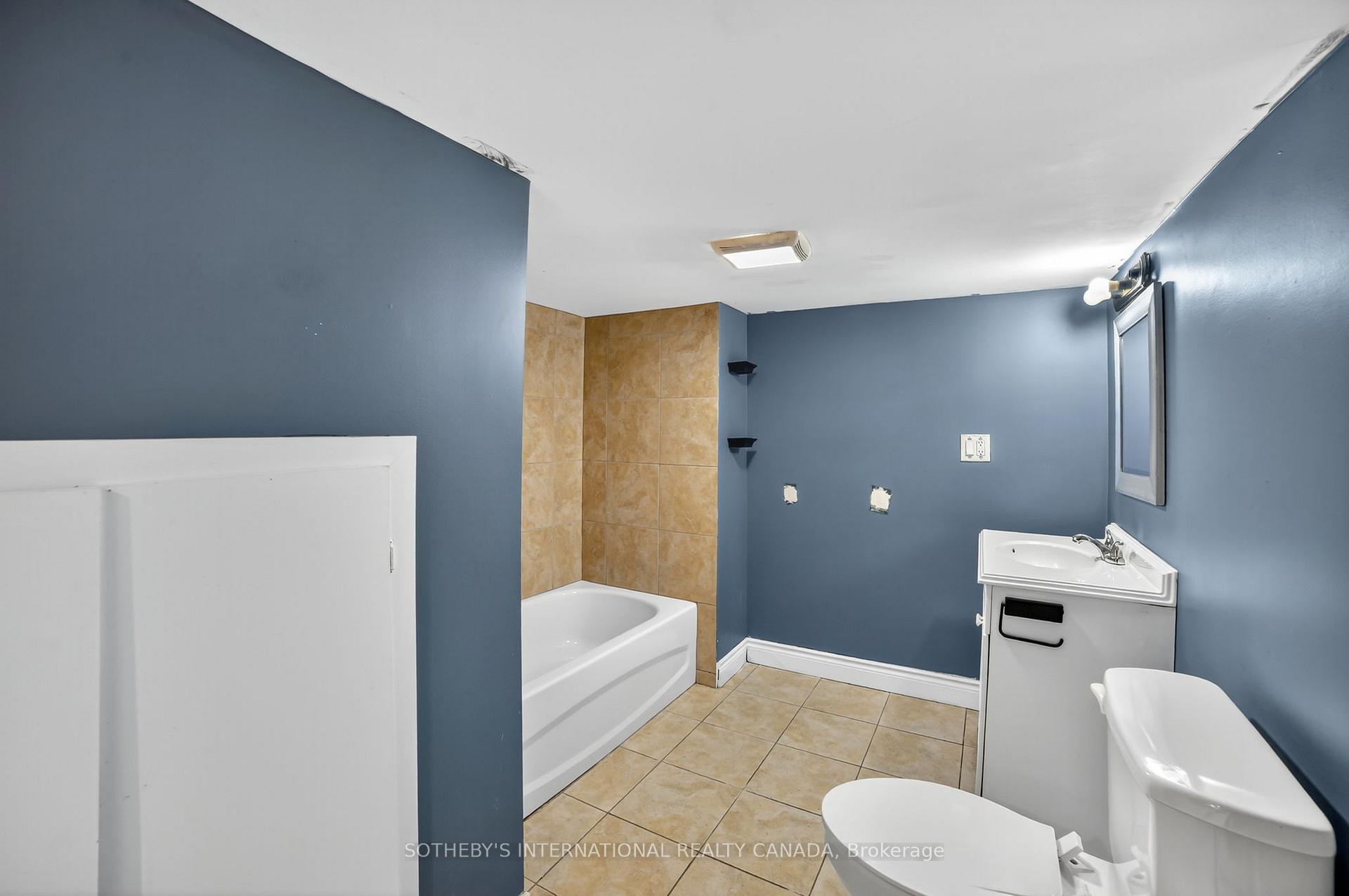 97 Garfield Avenue S