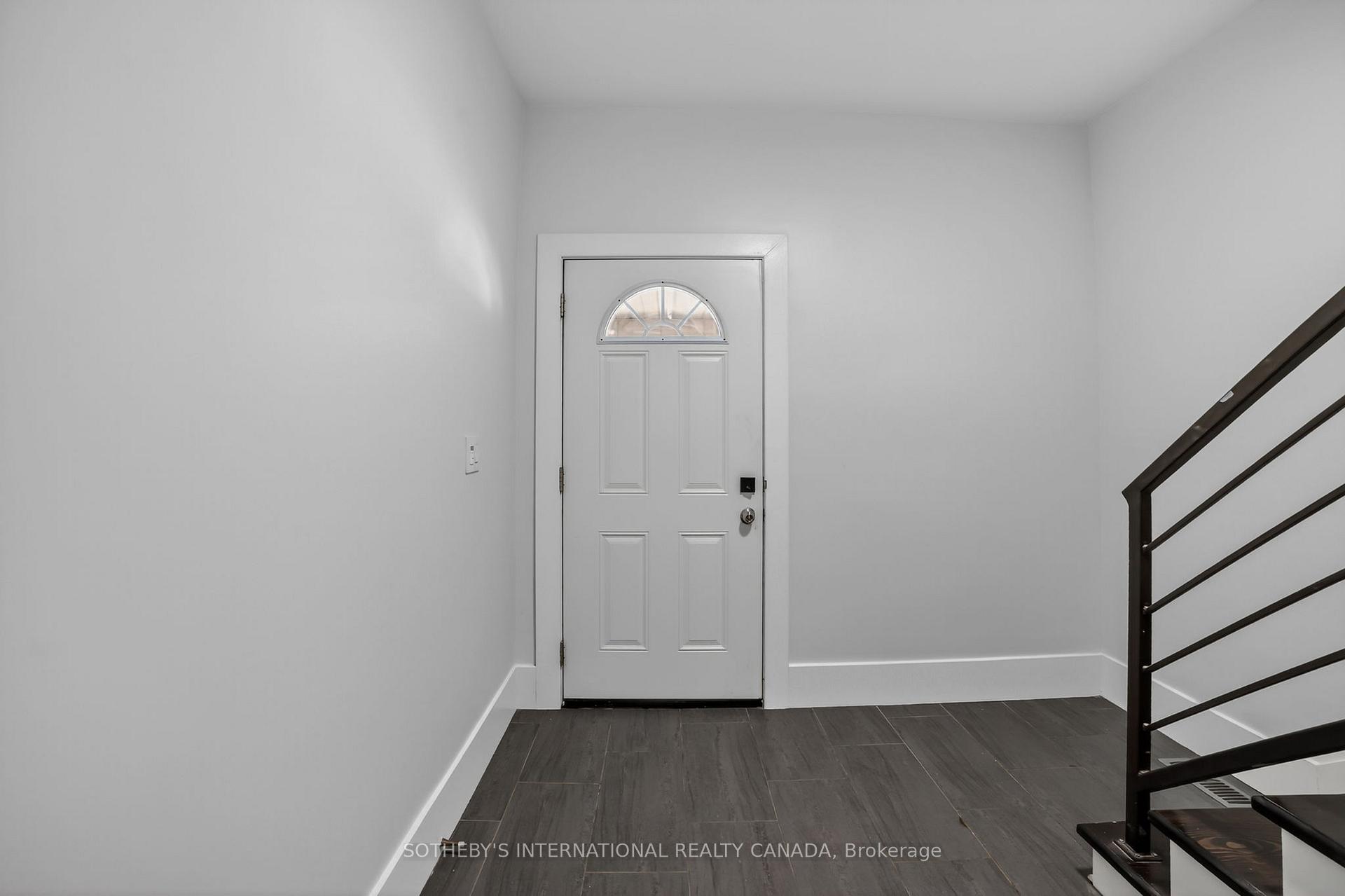 97 Garfield Avenue S