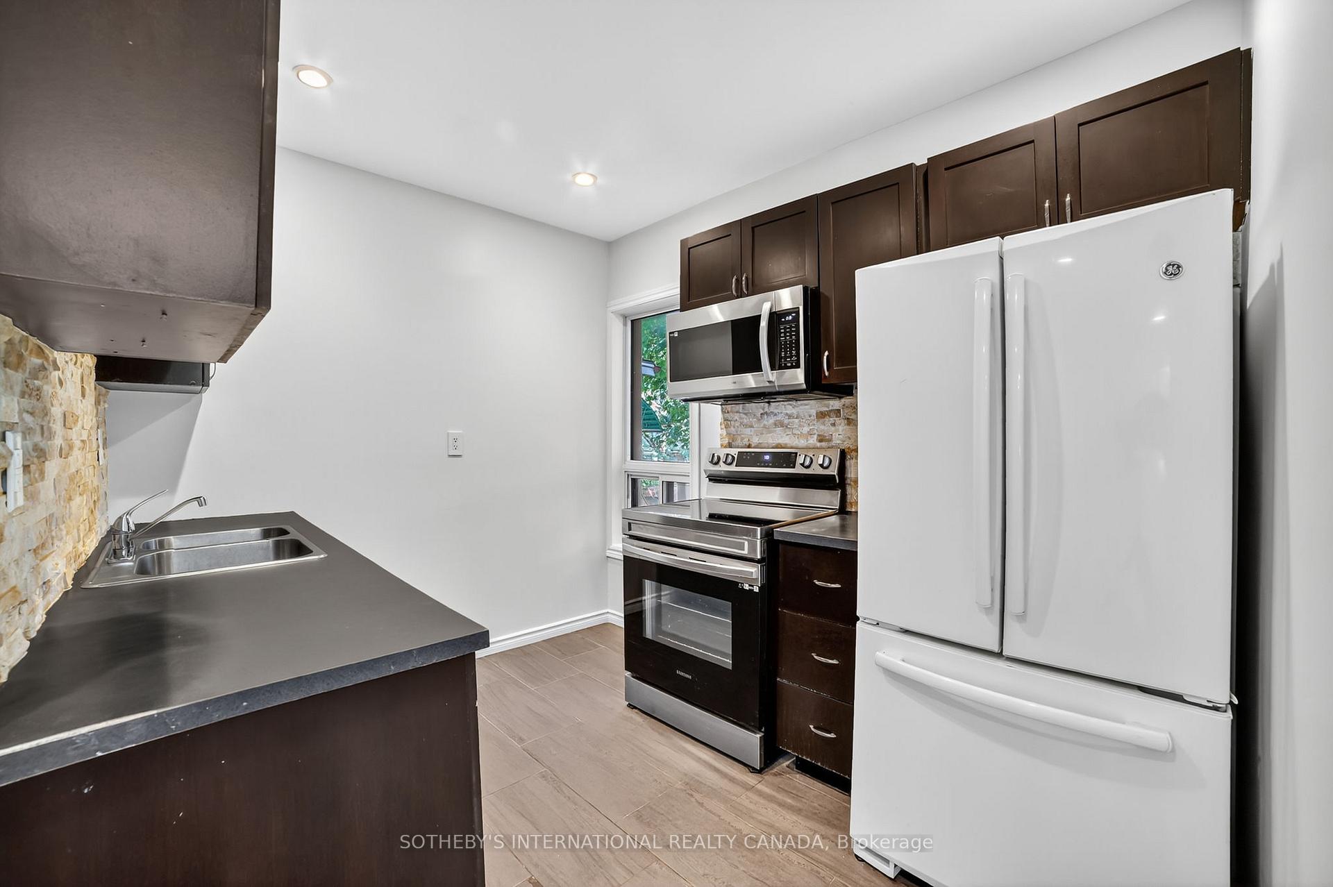 97 Garfield Avenue S