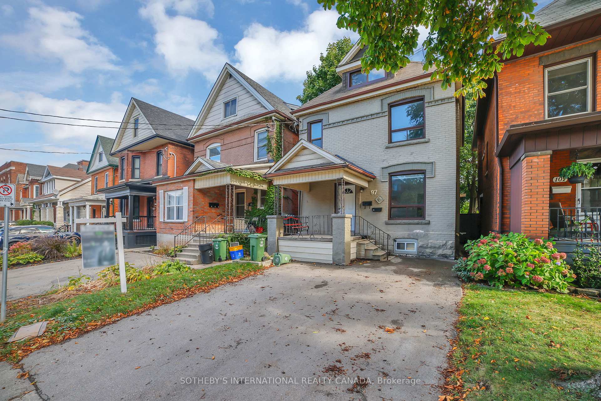 97 Garfield Avenue S