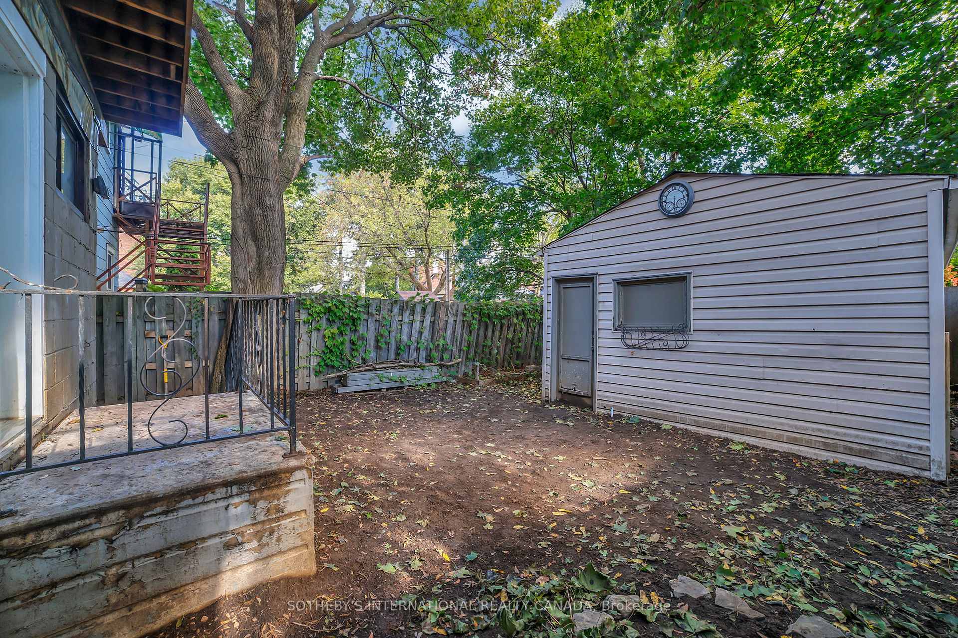 97 Garfield Avenue S