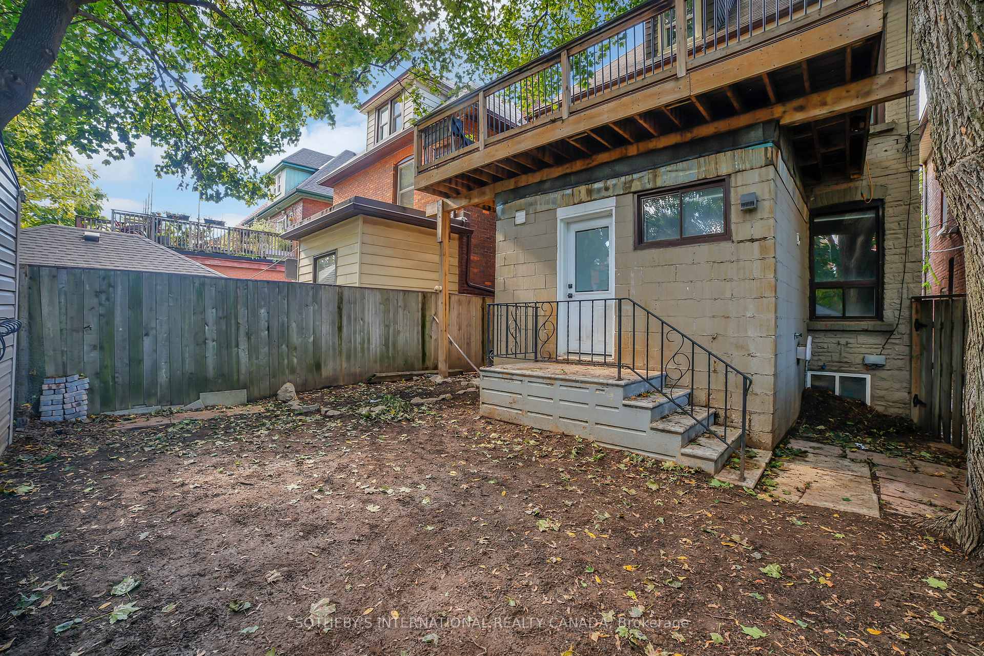 97 Garfield Avenue S