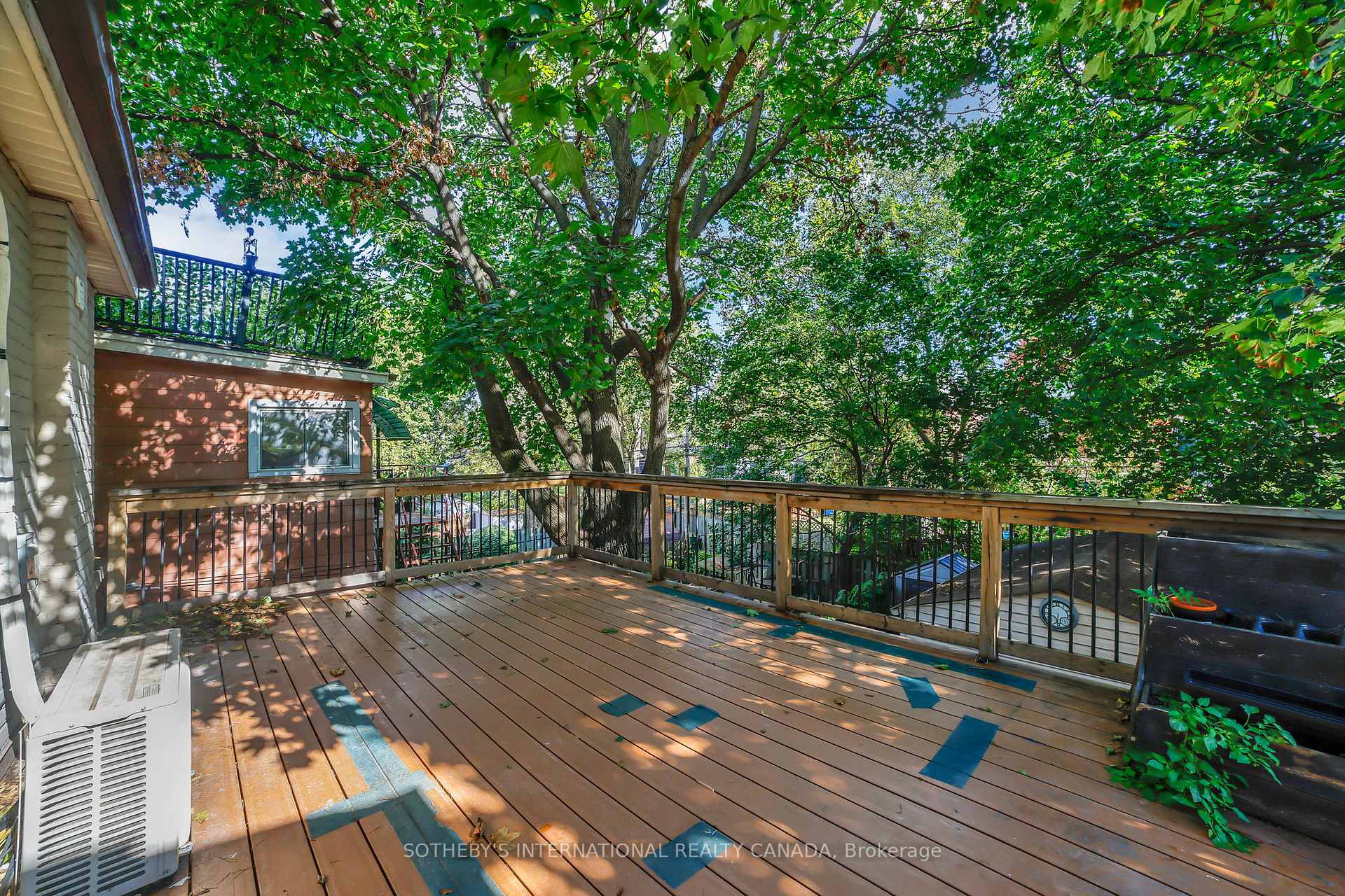 97 Garfield Avenue S