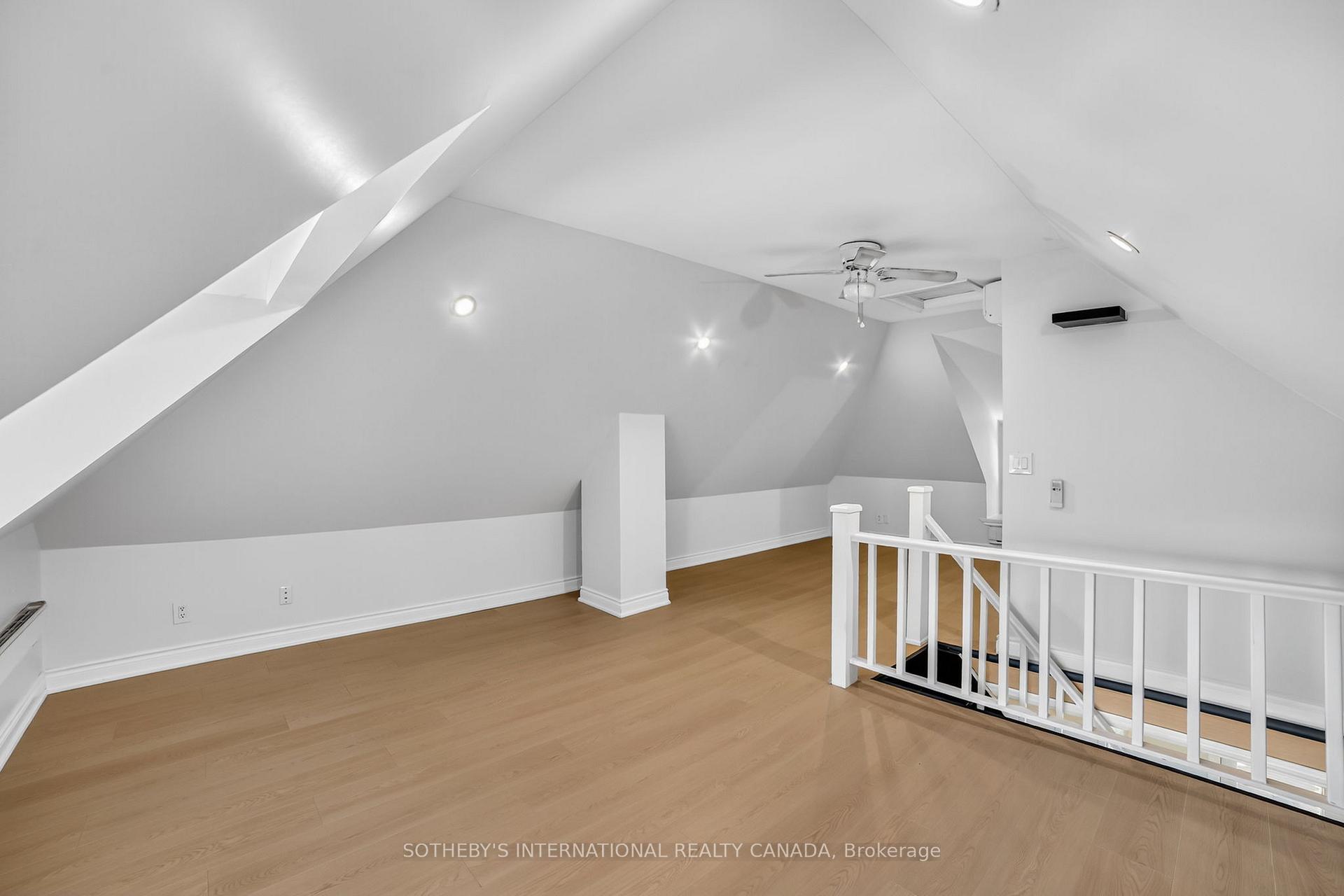 97 Garfield Avenue S