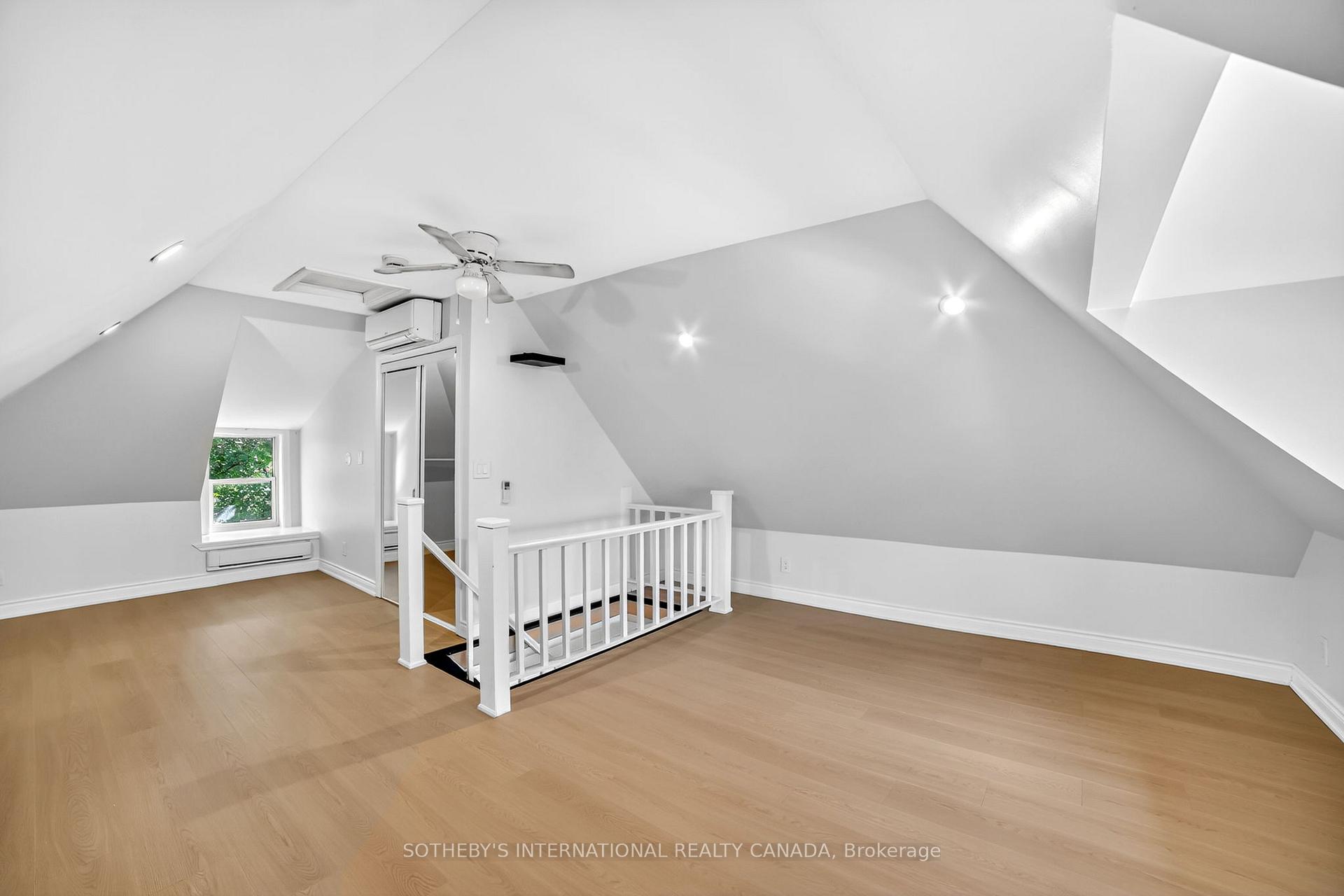 97 Garfield Avenue S