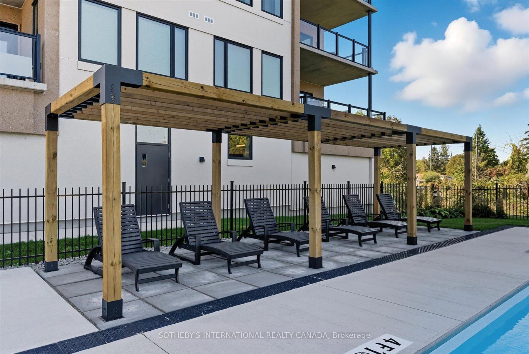 19B West Street N 306