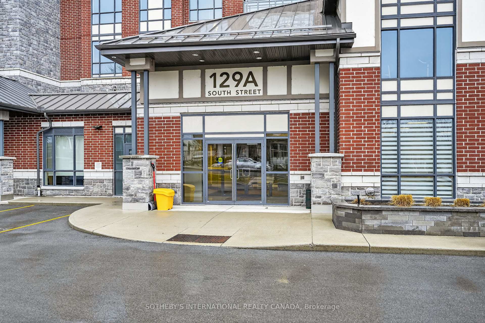 129A South Street 406