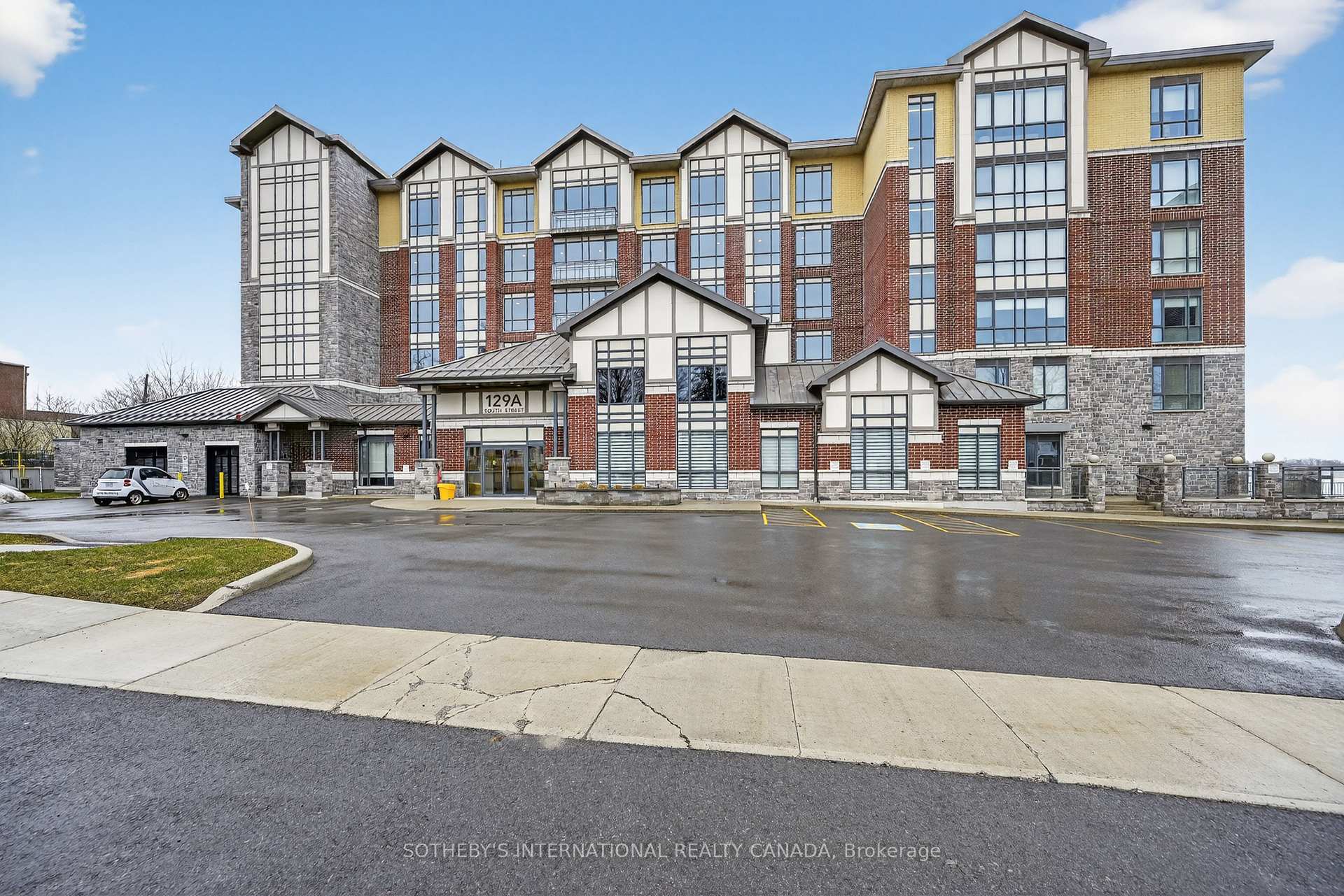 129A South Street 406